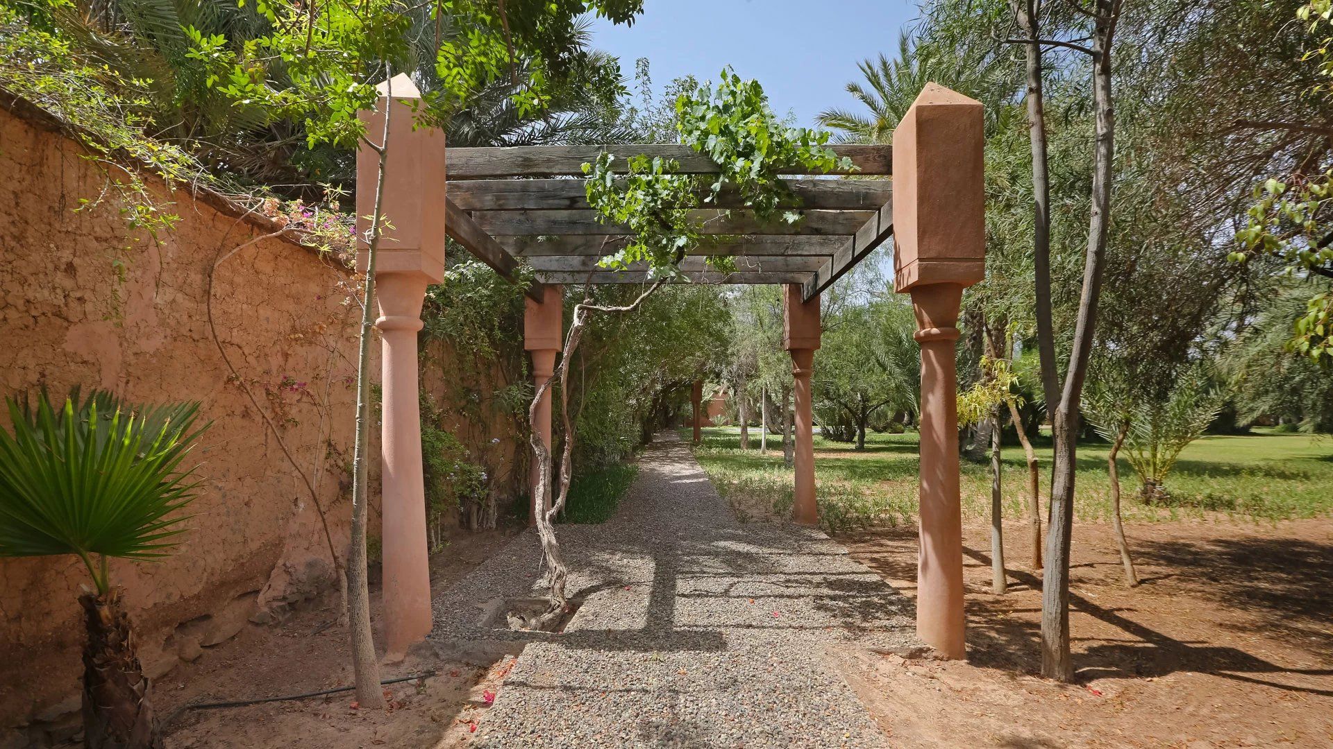 Buy Villa 8&nbsp;rooms 1810&nbsp;m² Marrakech