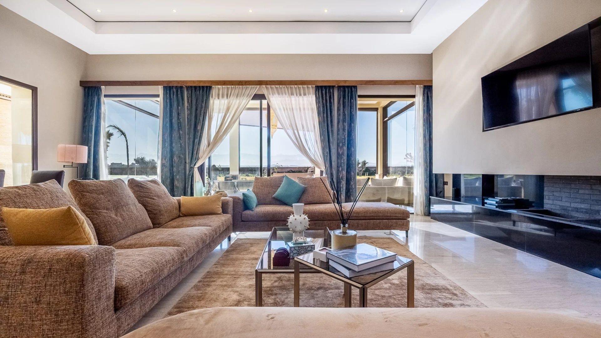 Louer Villa 9&nbsp;pièces 600&nbsp;m² Marrakech