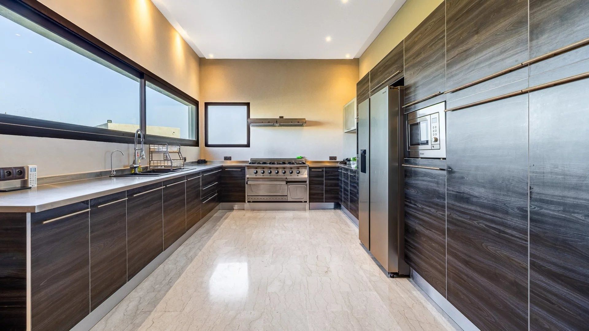 Louer Villa 9&nbsp;pièces 600&nbsp;m² Marrakech