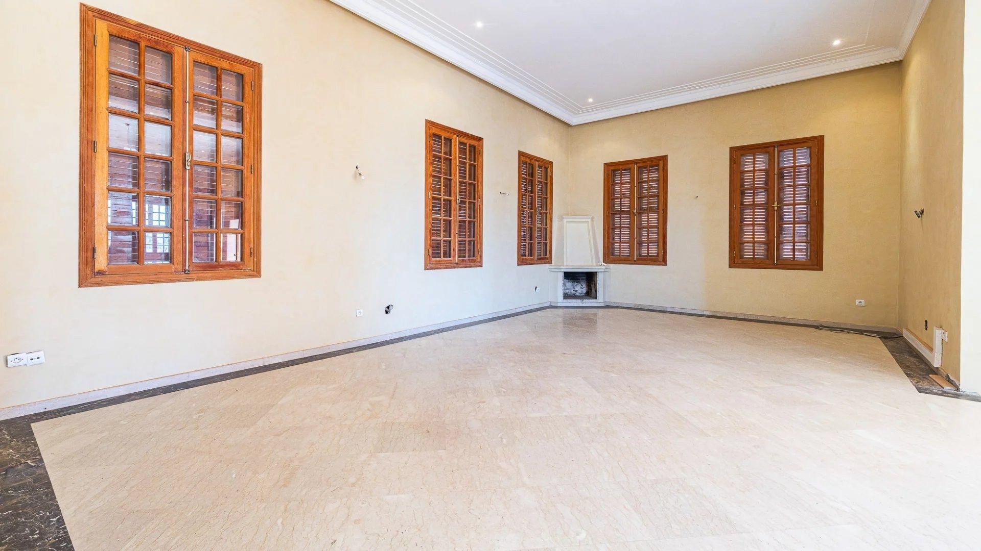 Buy Villa 6&nbsp;rooms 450&nbsp;m² Marrakech