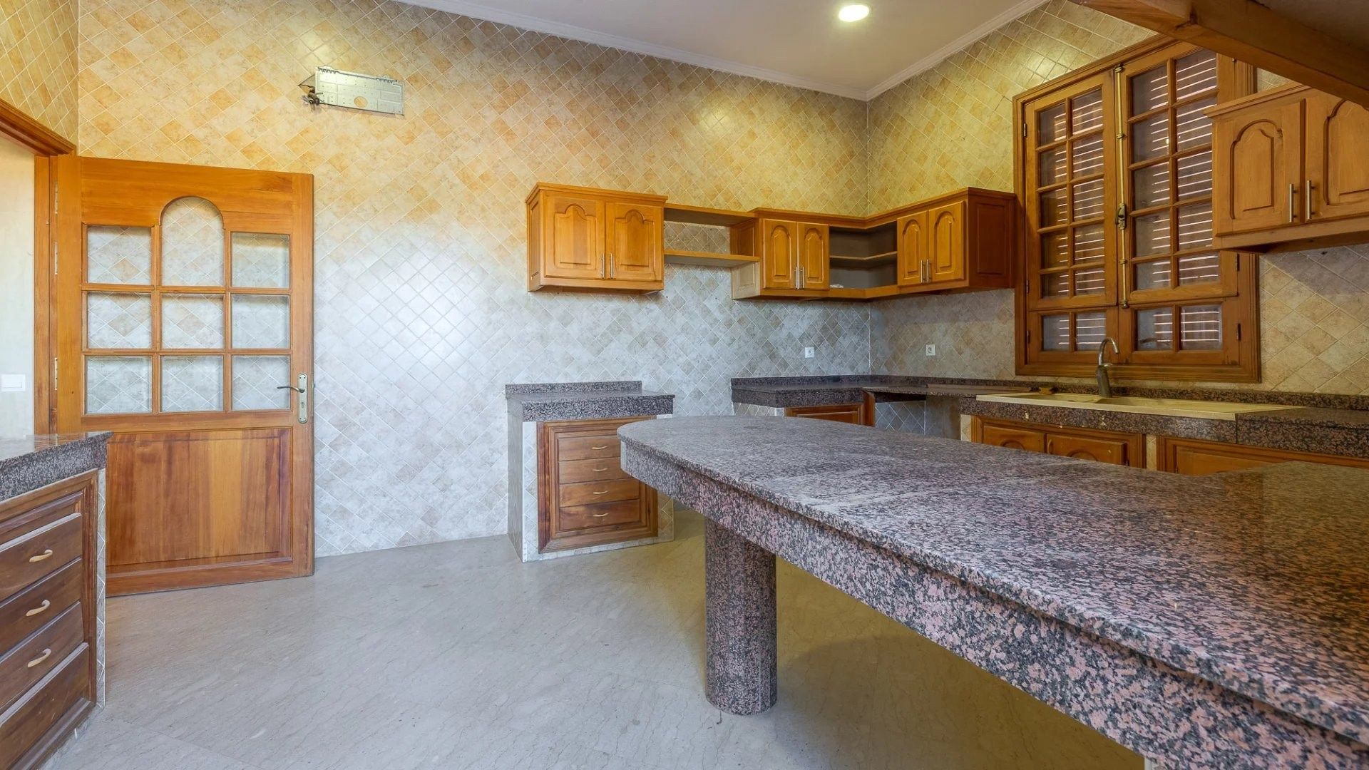 Buy Villa 6&nbsp;rooms 450&nbsp;m² Marrakech