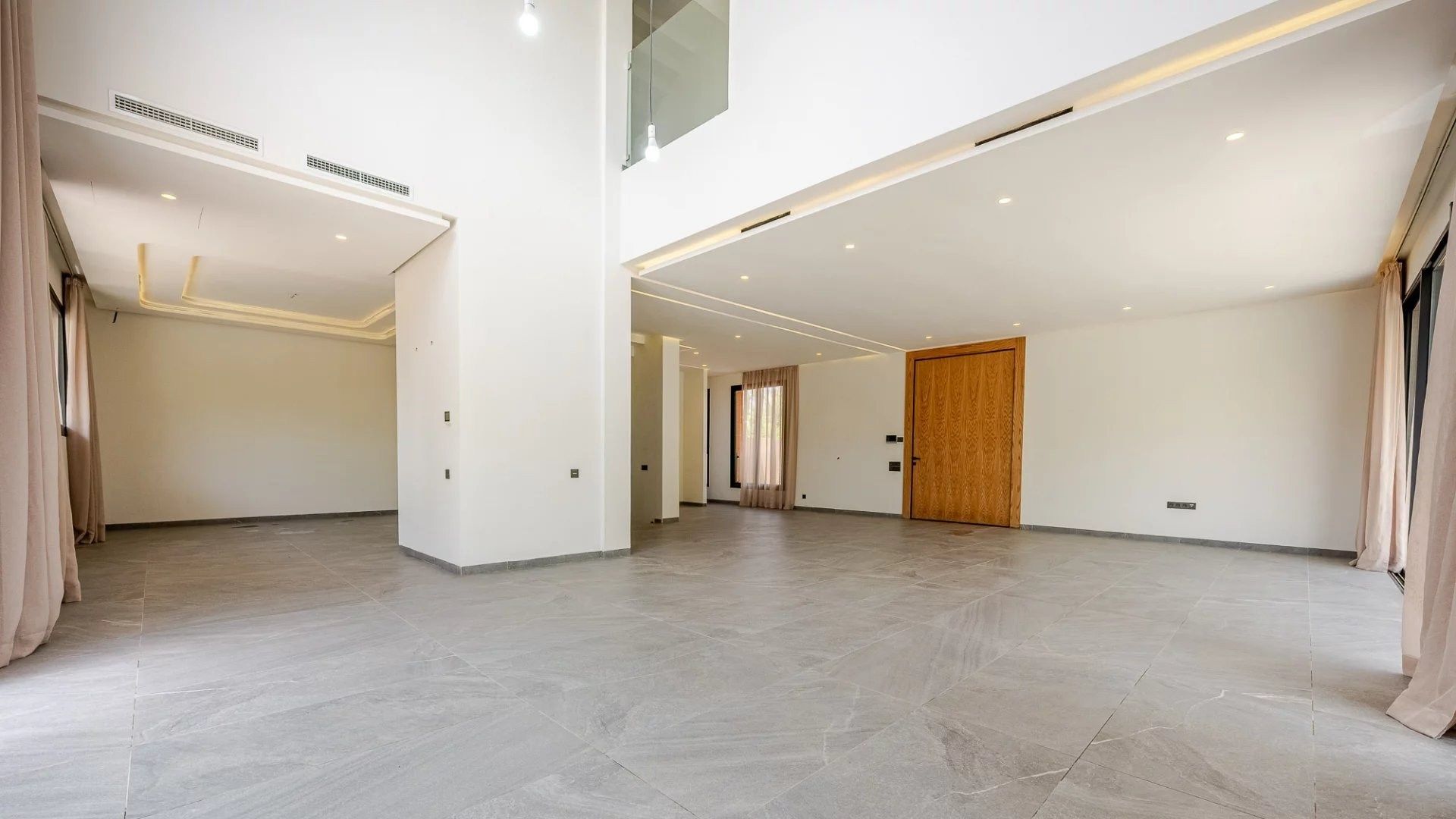 Louer Villa 8&nbsp;pièces 350&nbsp;m² Marrakech
