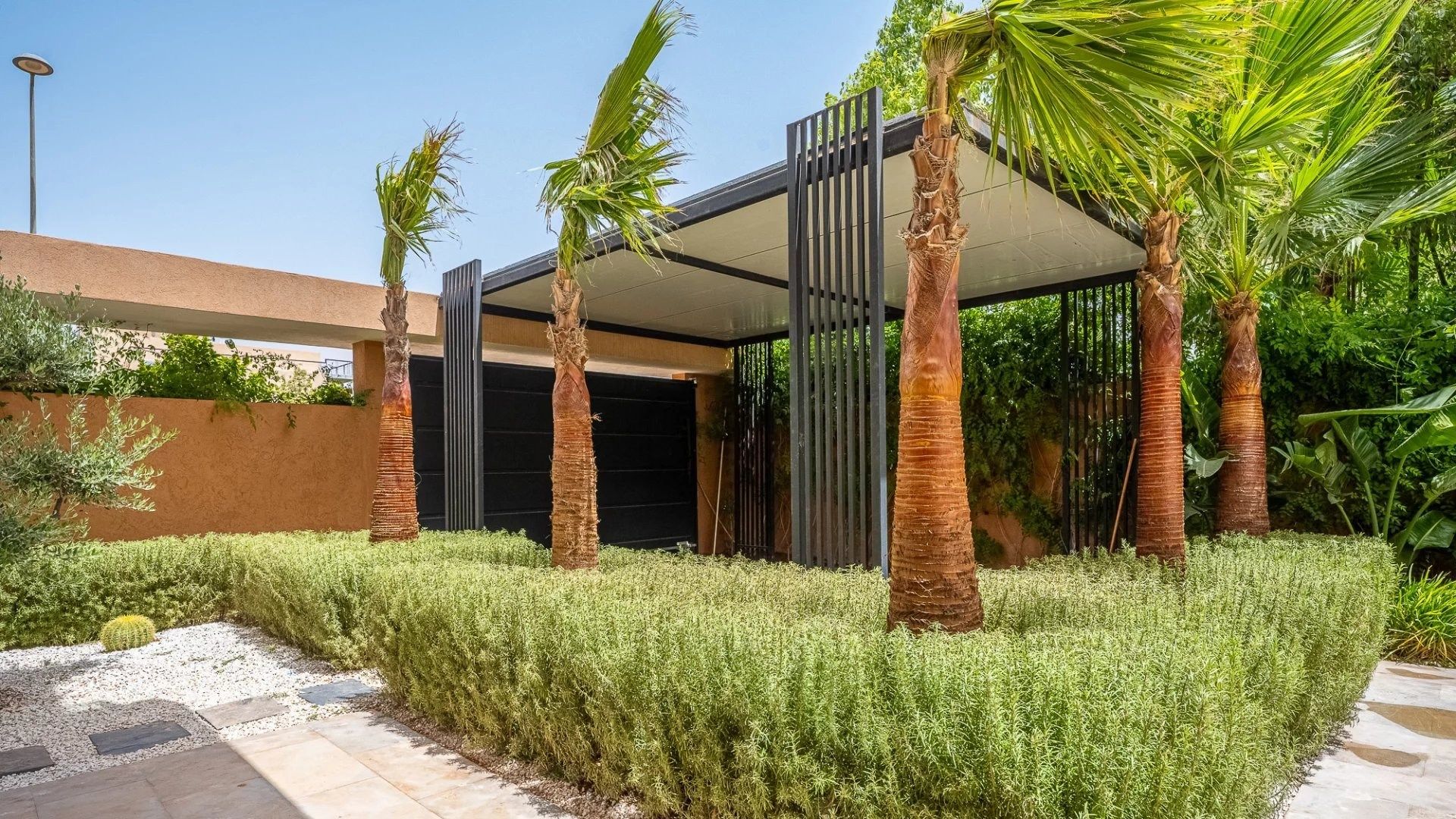 Louer Villa 8&nbsp;pièces 350&nbsp;m² Marrakech