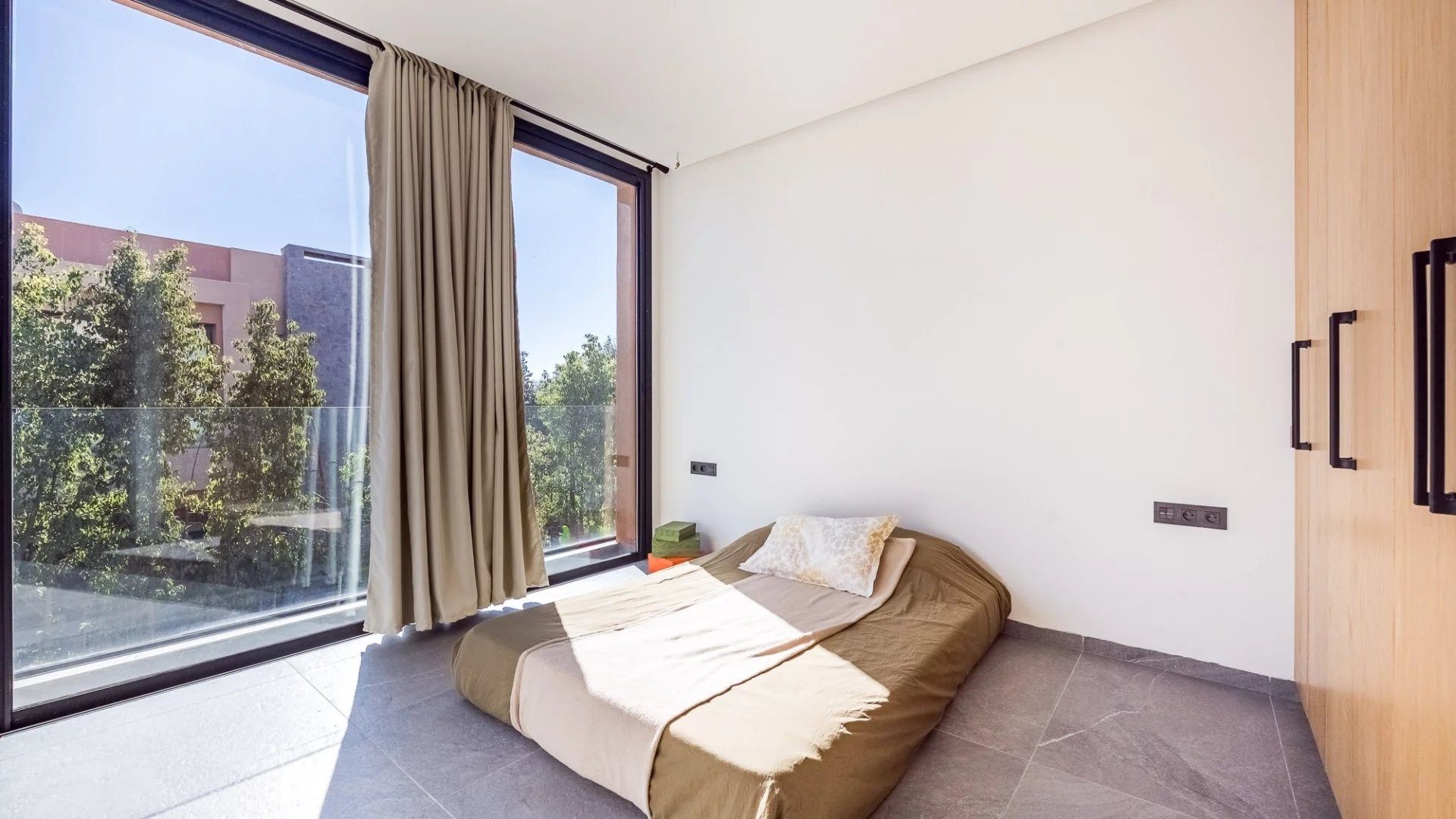Rent Villa 8&nbsp;rooms 350&nbsp;m² Marrakech