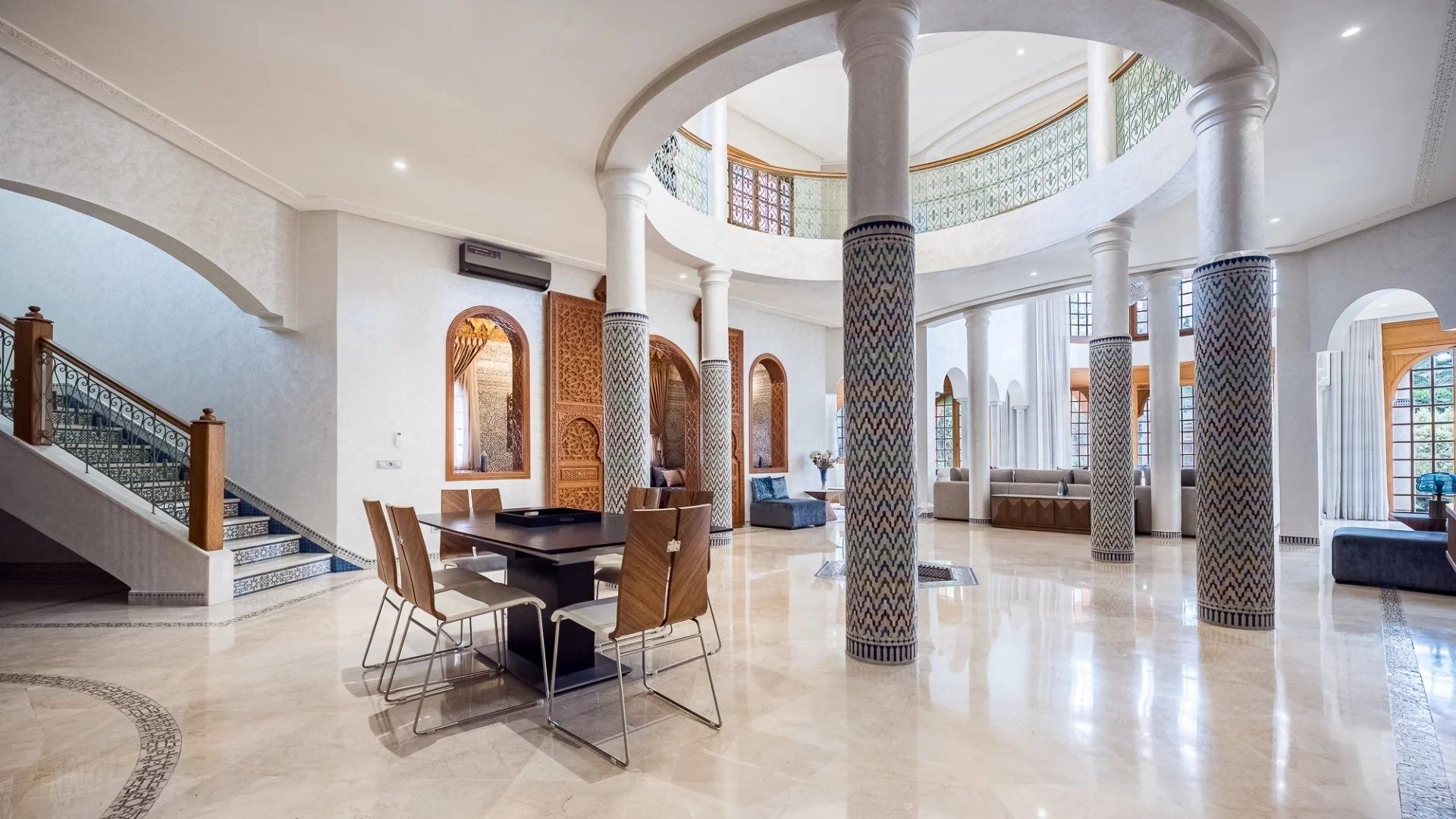 Louer Villa 10&nbsp;pièces 900&nbsp;m² Marrakech
