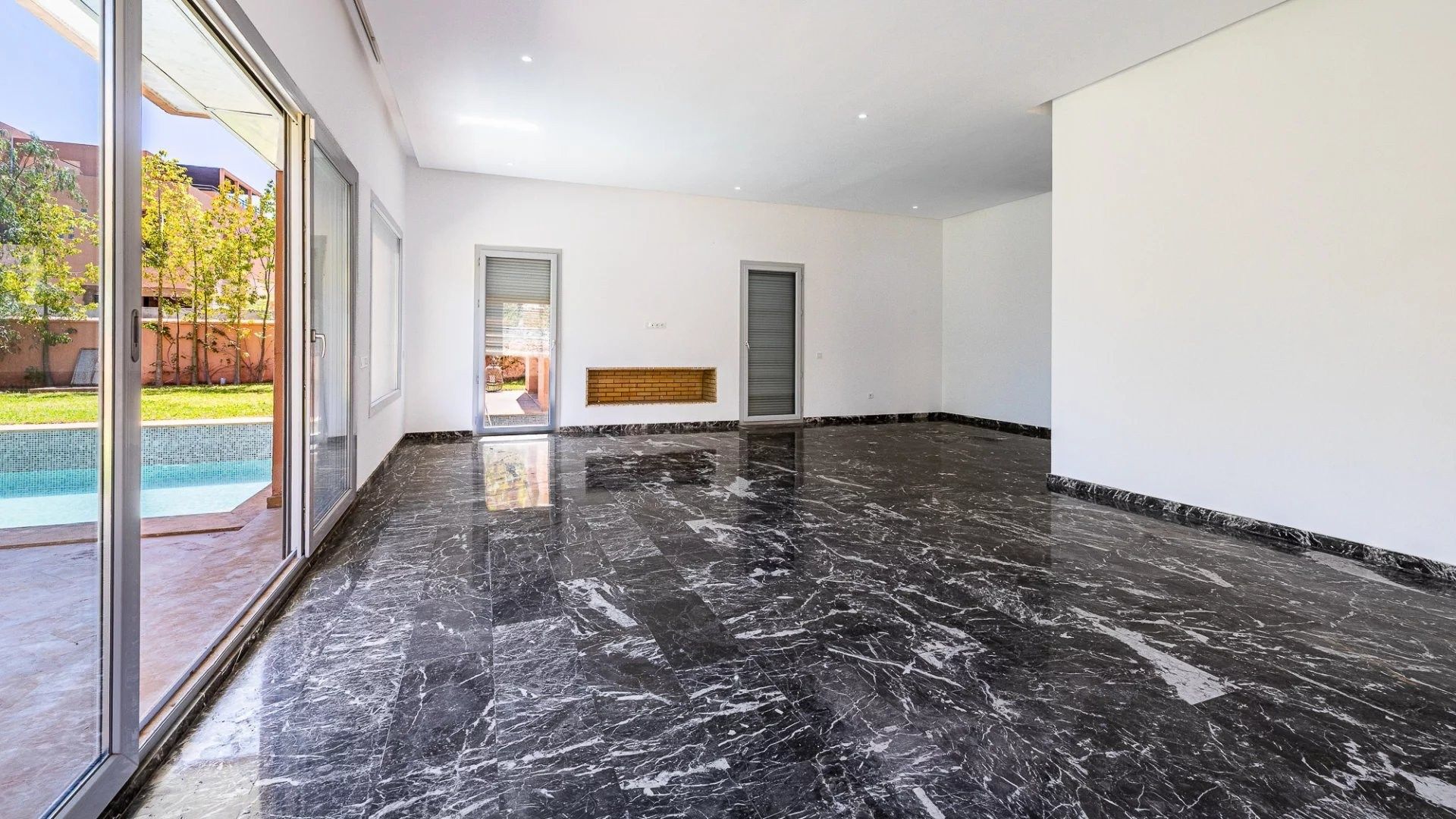 Louer Villa 8&nbsp;pièces 450&nbsp;m² Marrakech