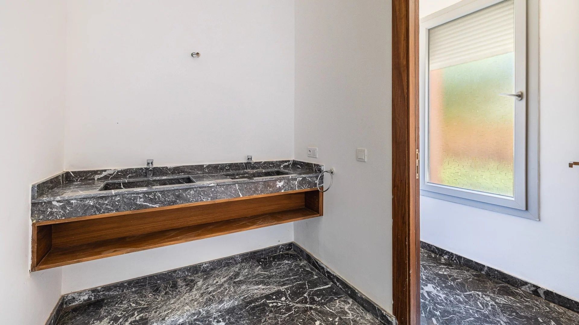 Louer Villa 8&nbsp;pièces 450&nbsp;m² Marrakech