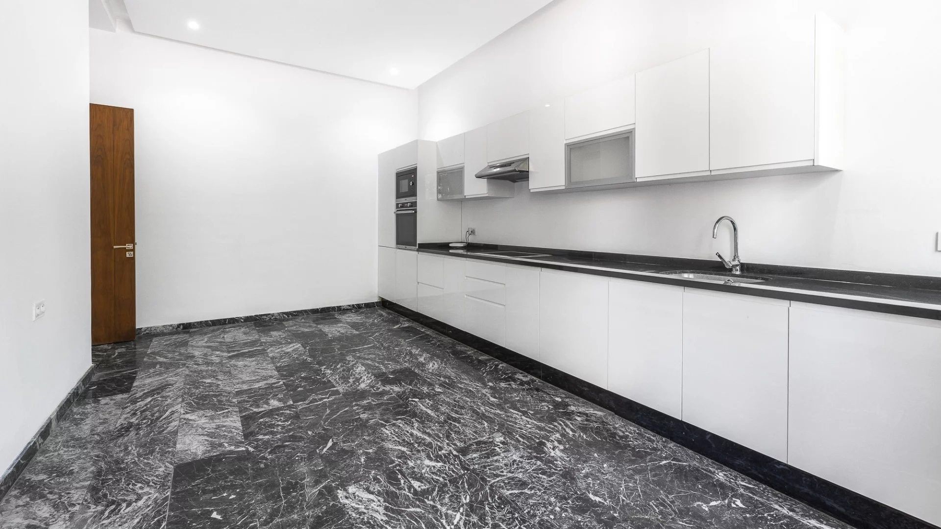 Louer Villa 8&nbsp;pièces 450&nbsp;m² Marrakech