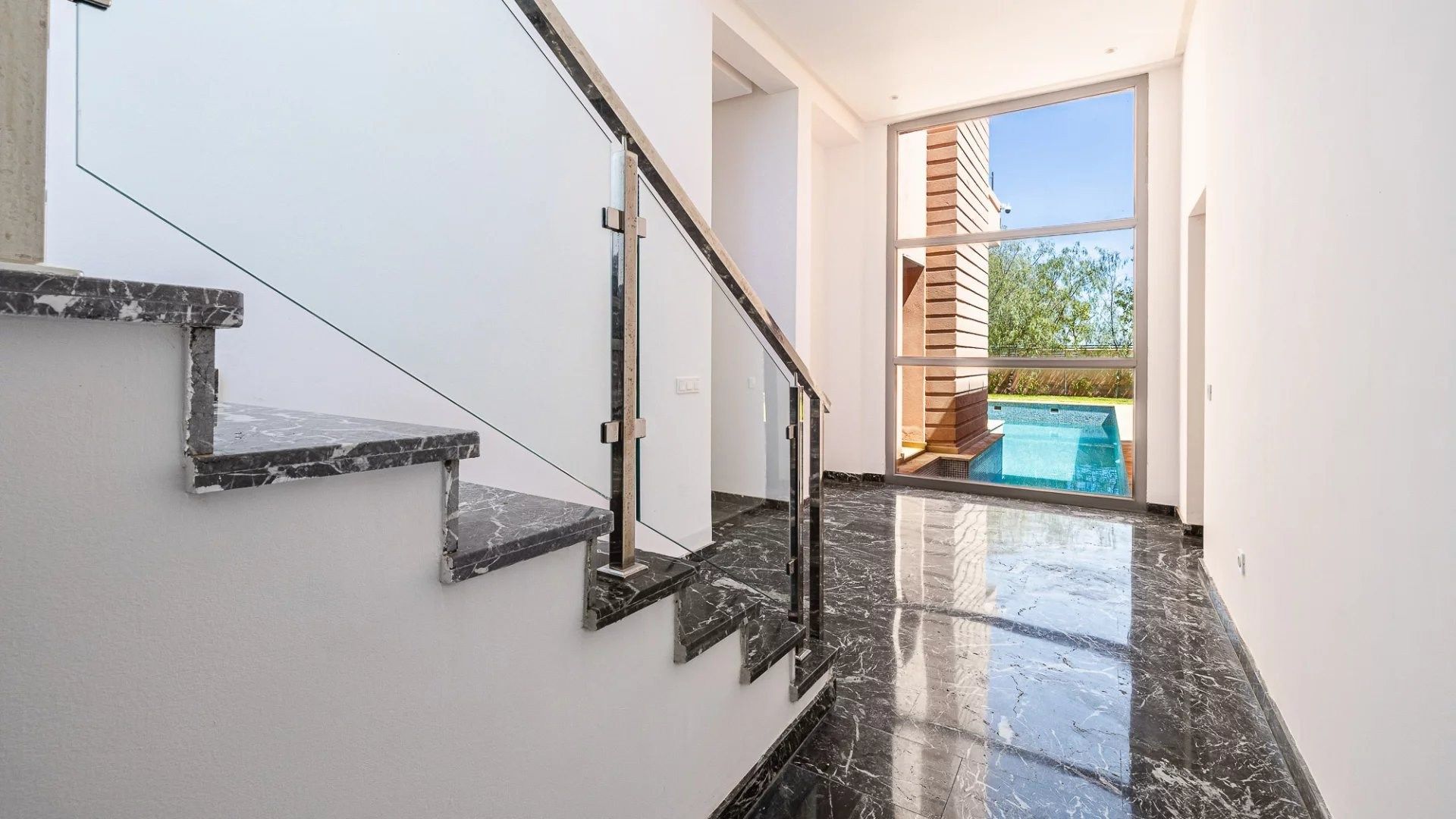 Louer Villa 8&nbsp;pièces 450&nbsp;m² Marrakech