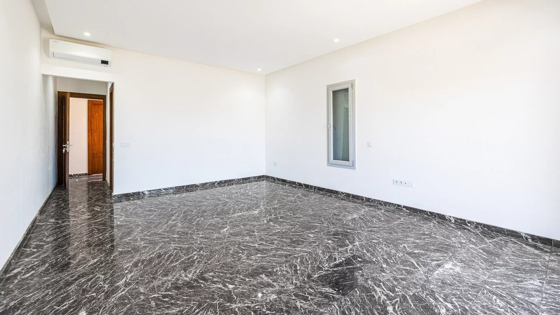 Louer Villa 8&nbsp;pièces 450&nbsp;m² Marrakech