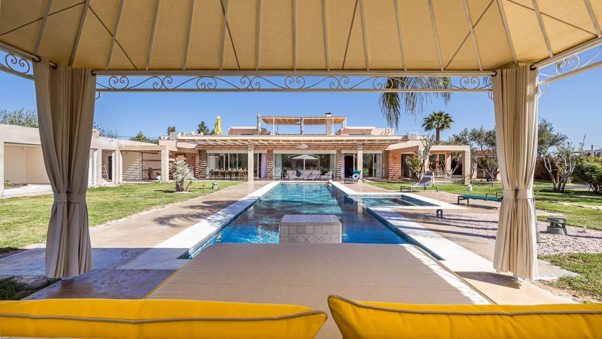Buy Villa 8&nbsp;rooms 658&nbsp;m² Marrakech