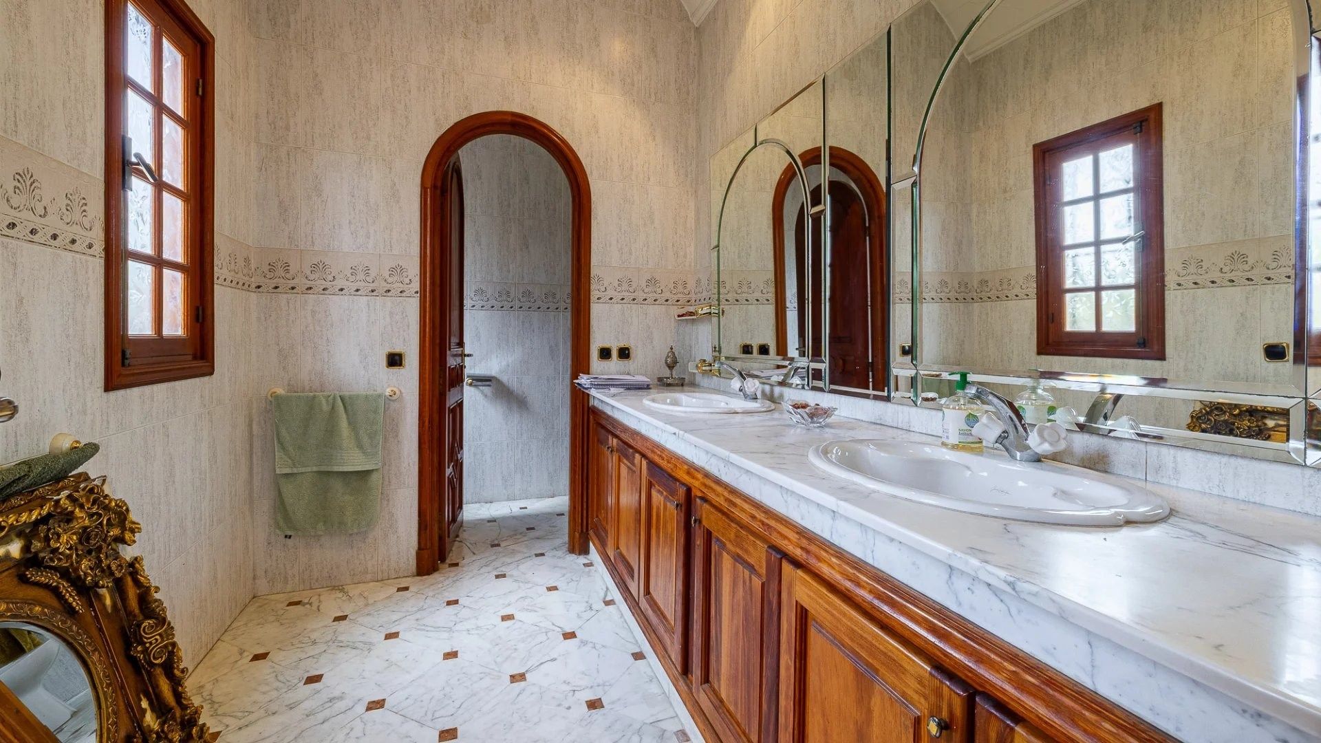 Buy Villa 15&nbsp;rooms 1512&nbsp;m² Marrakech