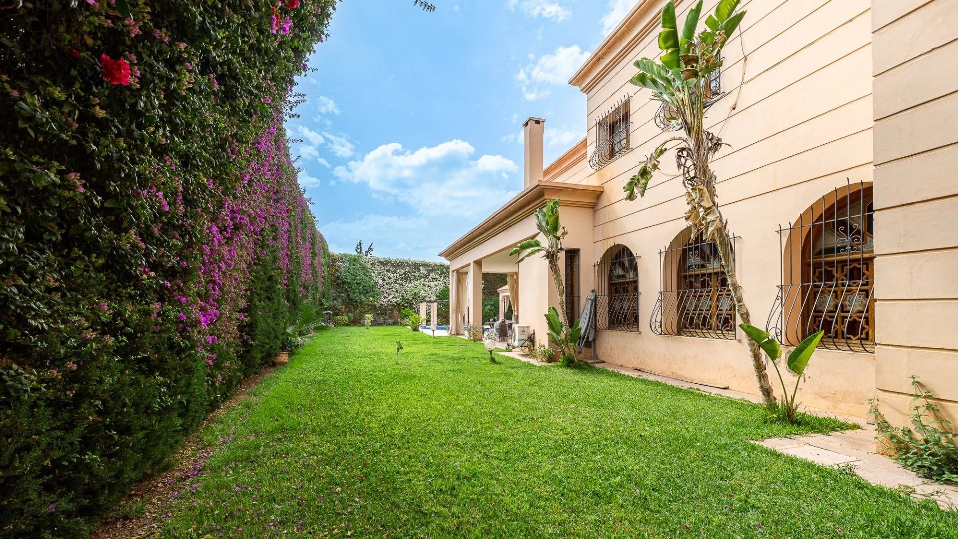 Buy Villa 15&nbsp;rooms 1512&nbsp;m² Marrakech