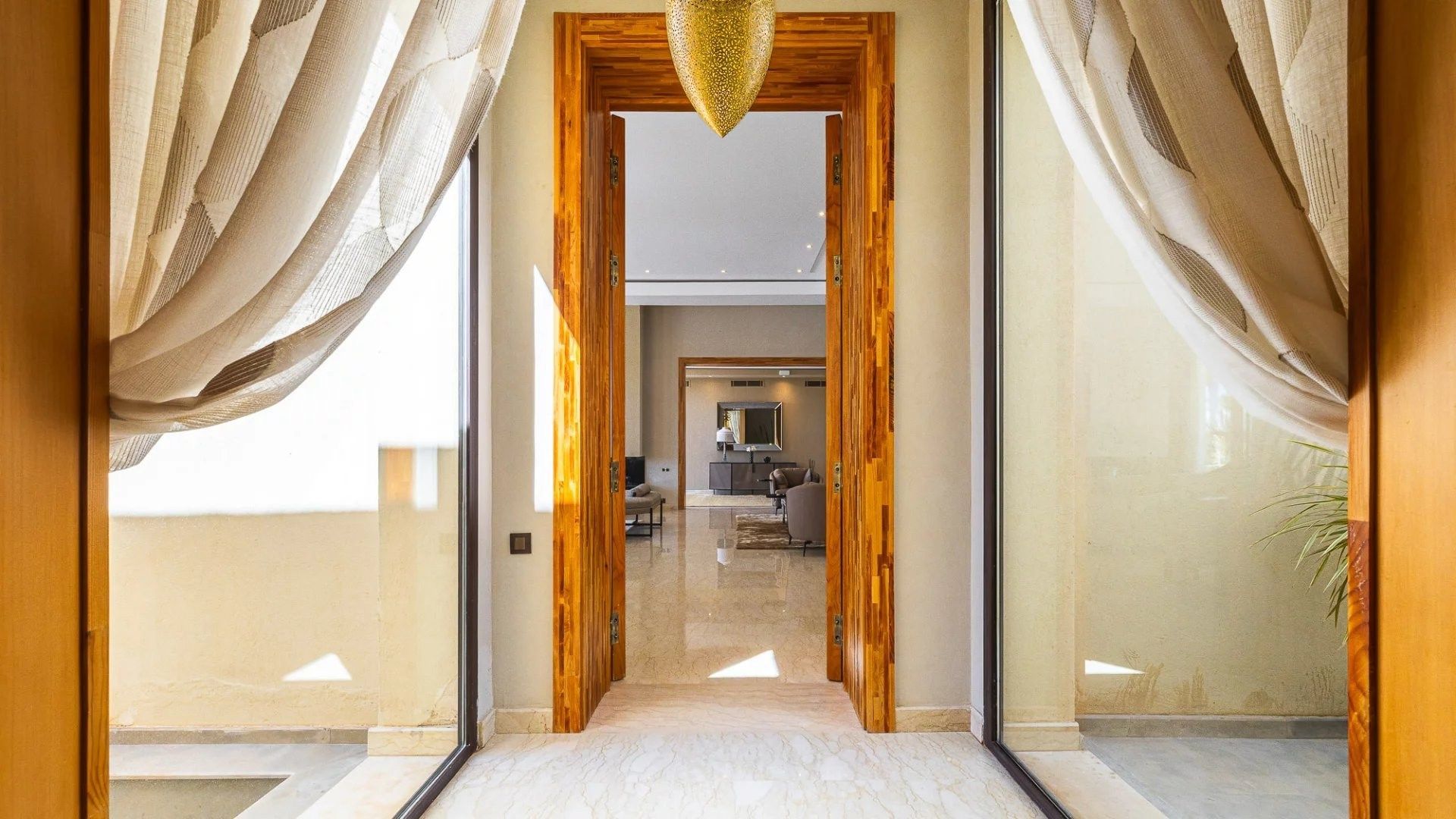 Rent Villa 9&nbsp;rooms 600&nbsp;m² Marrakech