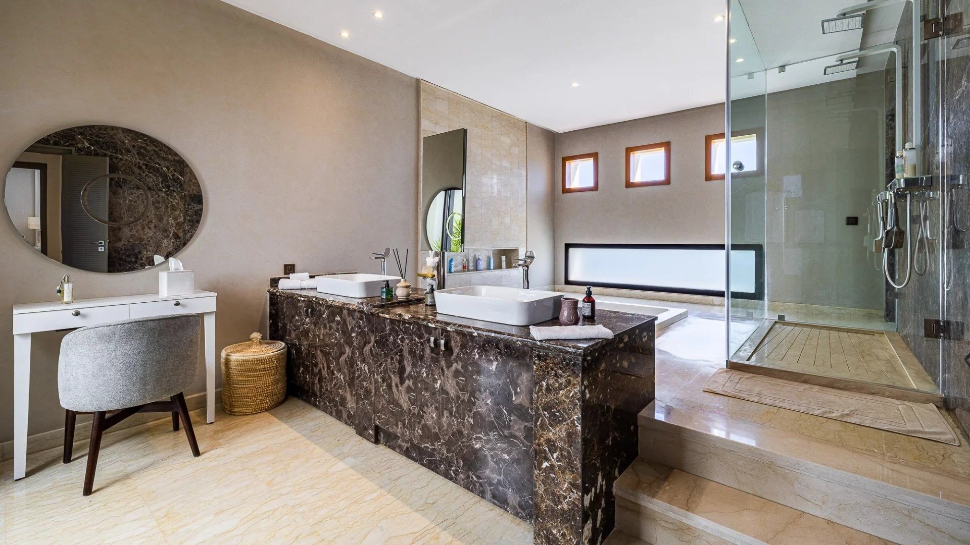Rent Villa 9&nbsp;rooms 600&nbsp;m² Marrakech