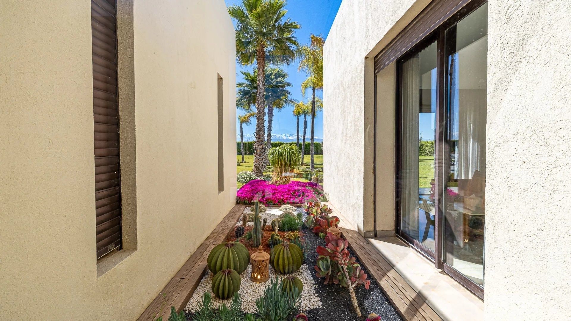 Rent Villa 9&nbsp;rooms 600&nbsp;m² Marrakech