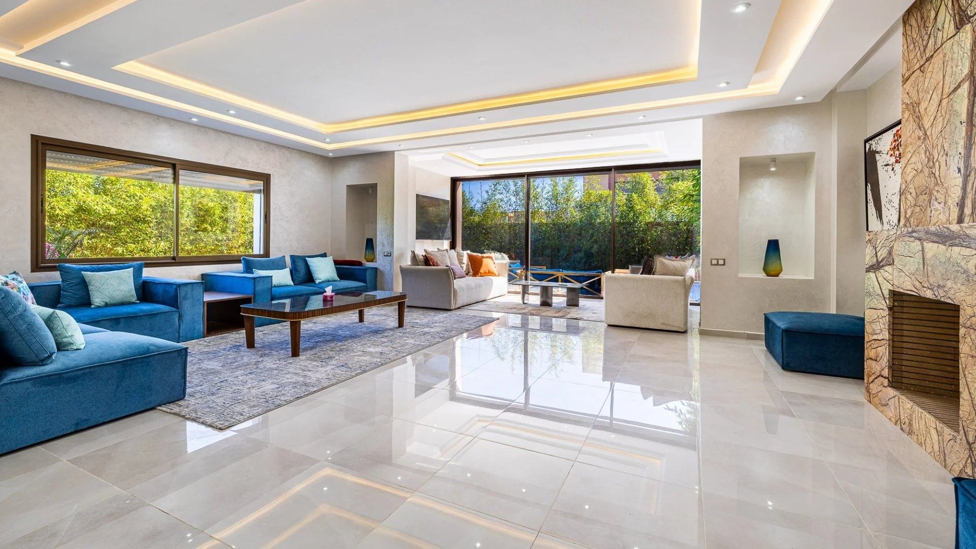 Rent Villa 6&nbsp;rooms 220&nbsp;m² Marrakech