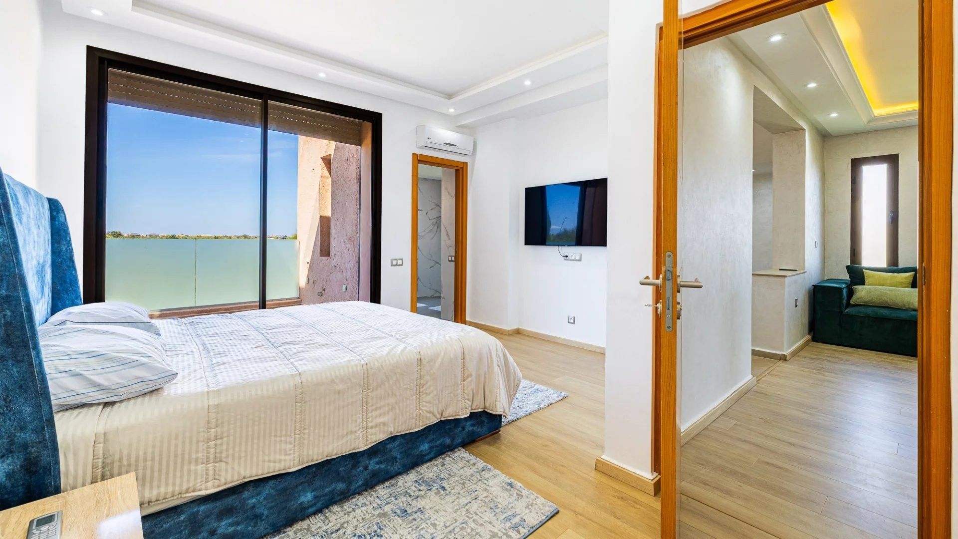 Rent Villa 6&nbsp;rooms 220&nbsp;m² Marrakech