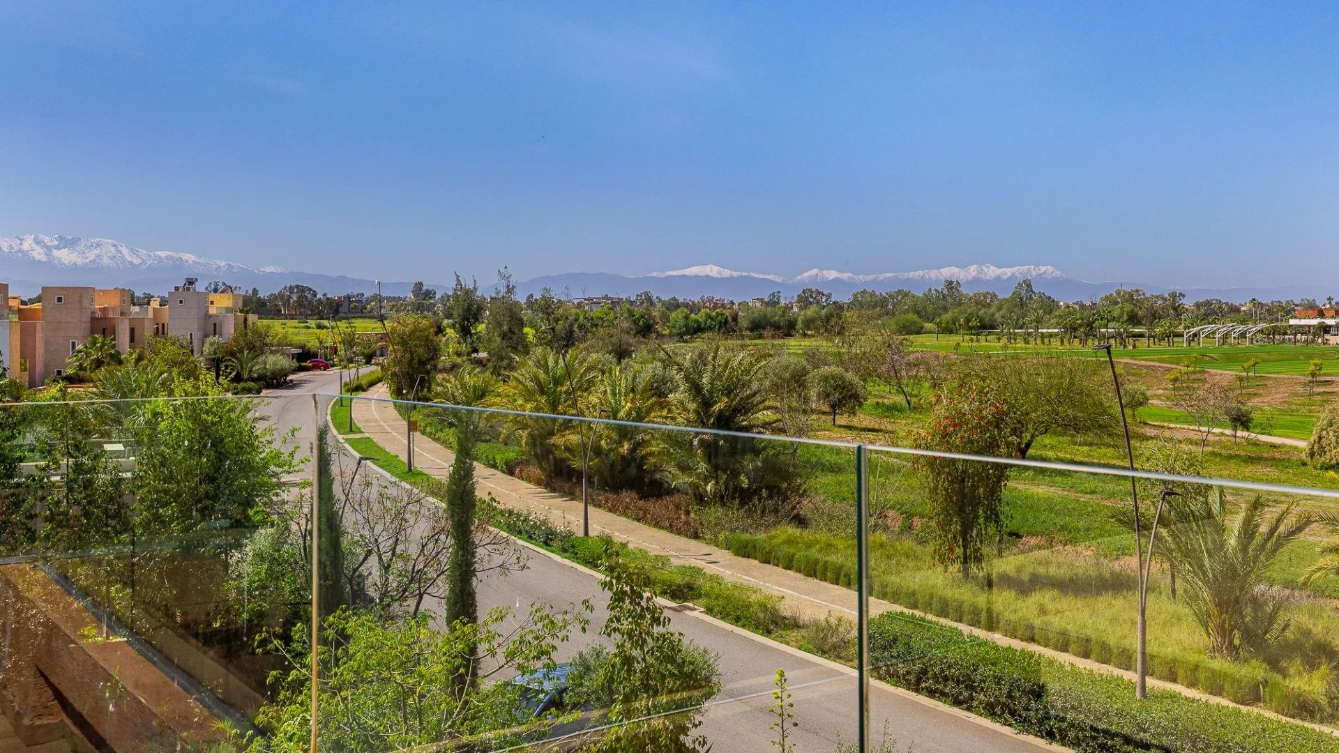 Rent Villa 6&nbsp;rooms 220&nbsp;m² Marrakech