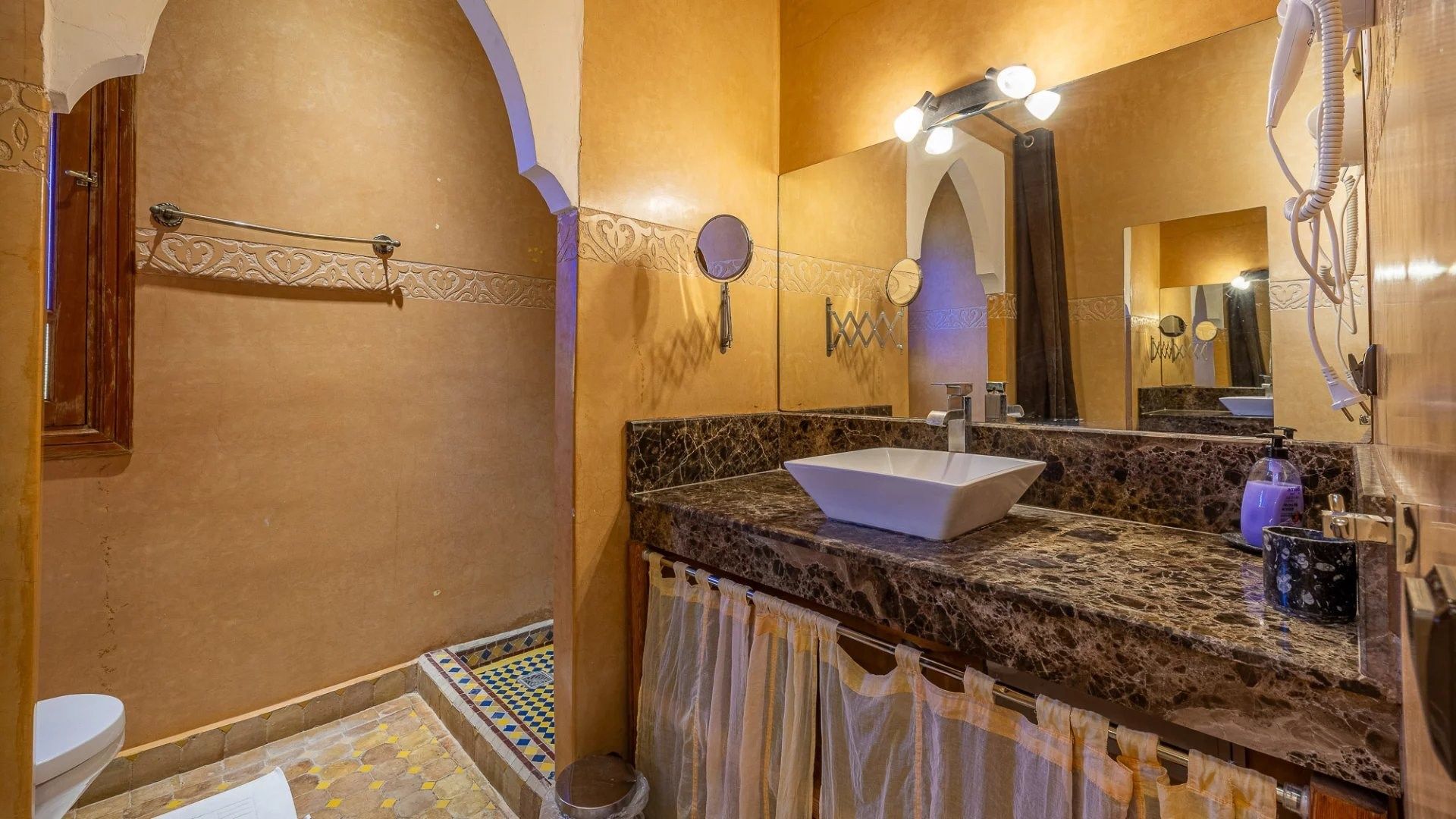 Buy Villa 18&nbsp;rooms 1200&nbsp;m² Marrakech