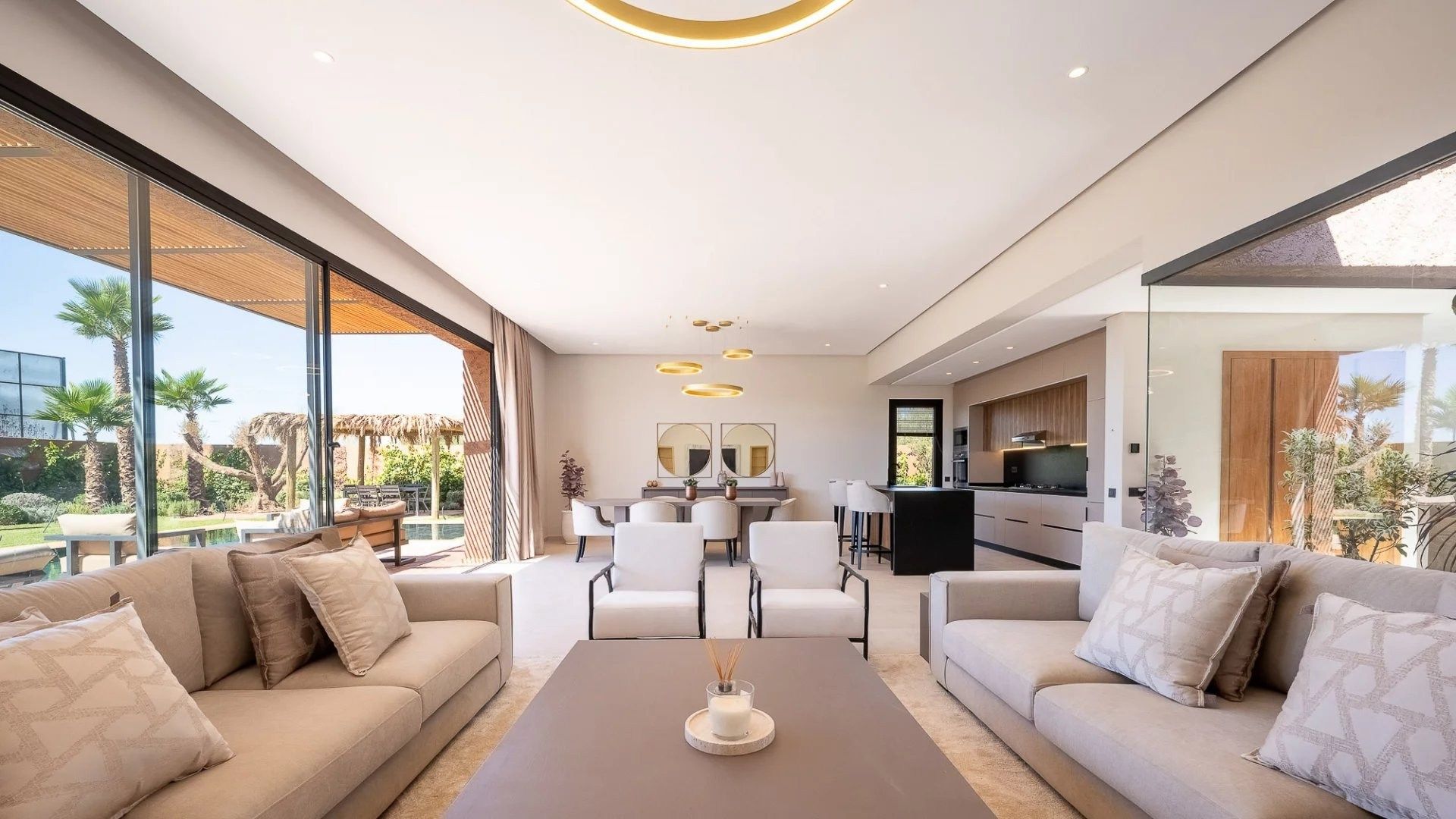 Louer Villa 6&nbsp;pièces 269&nbsp;m² Marrakech