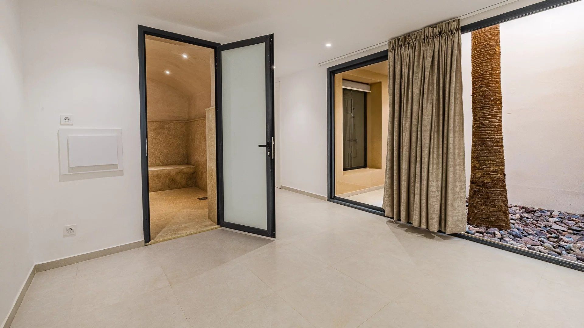Buy Villa 8&nbsp;rooms 435&nbsp;m² Marrakech
