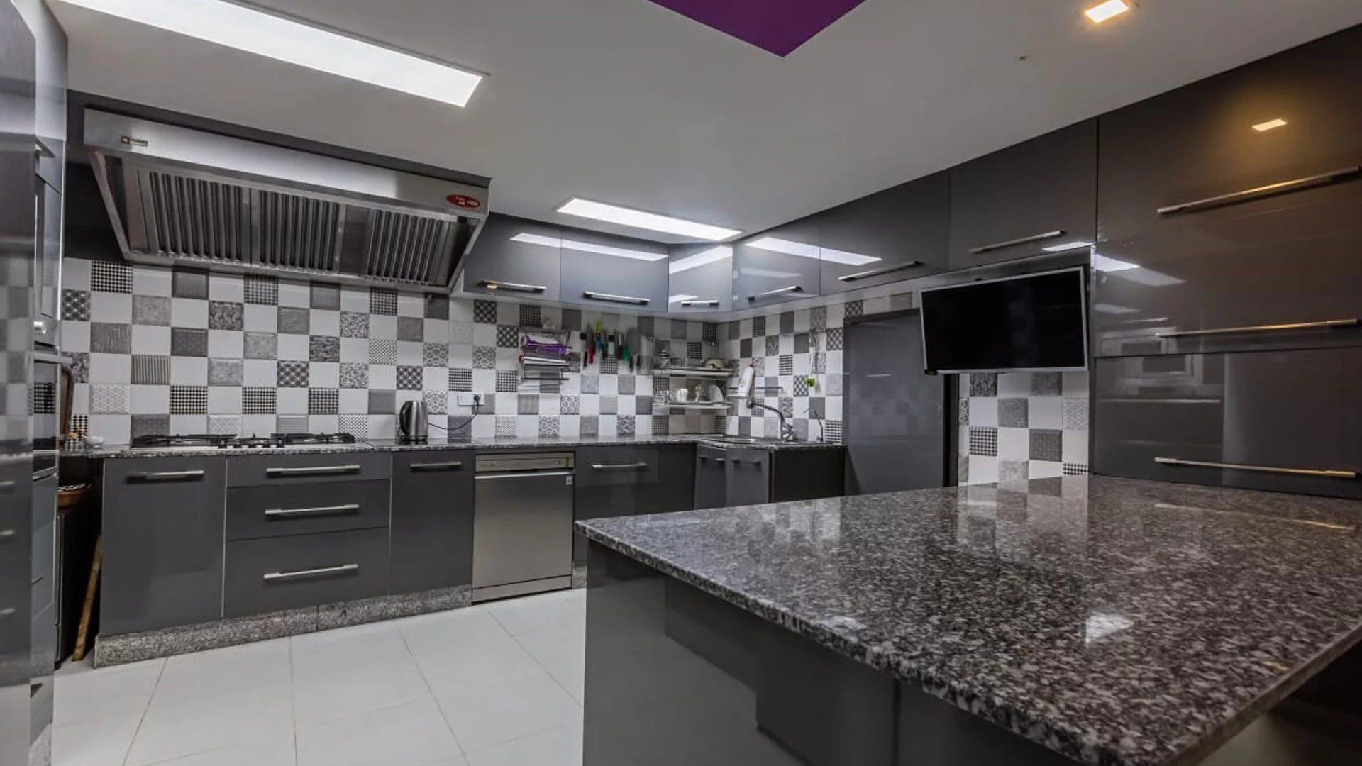 Louer Villa 5&nbsp;pièces 350&nbsp;m² Marrakech