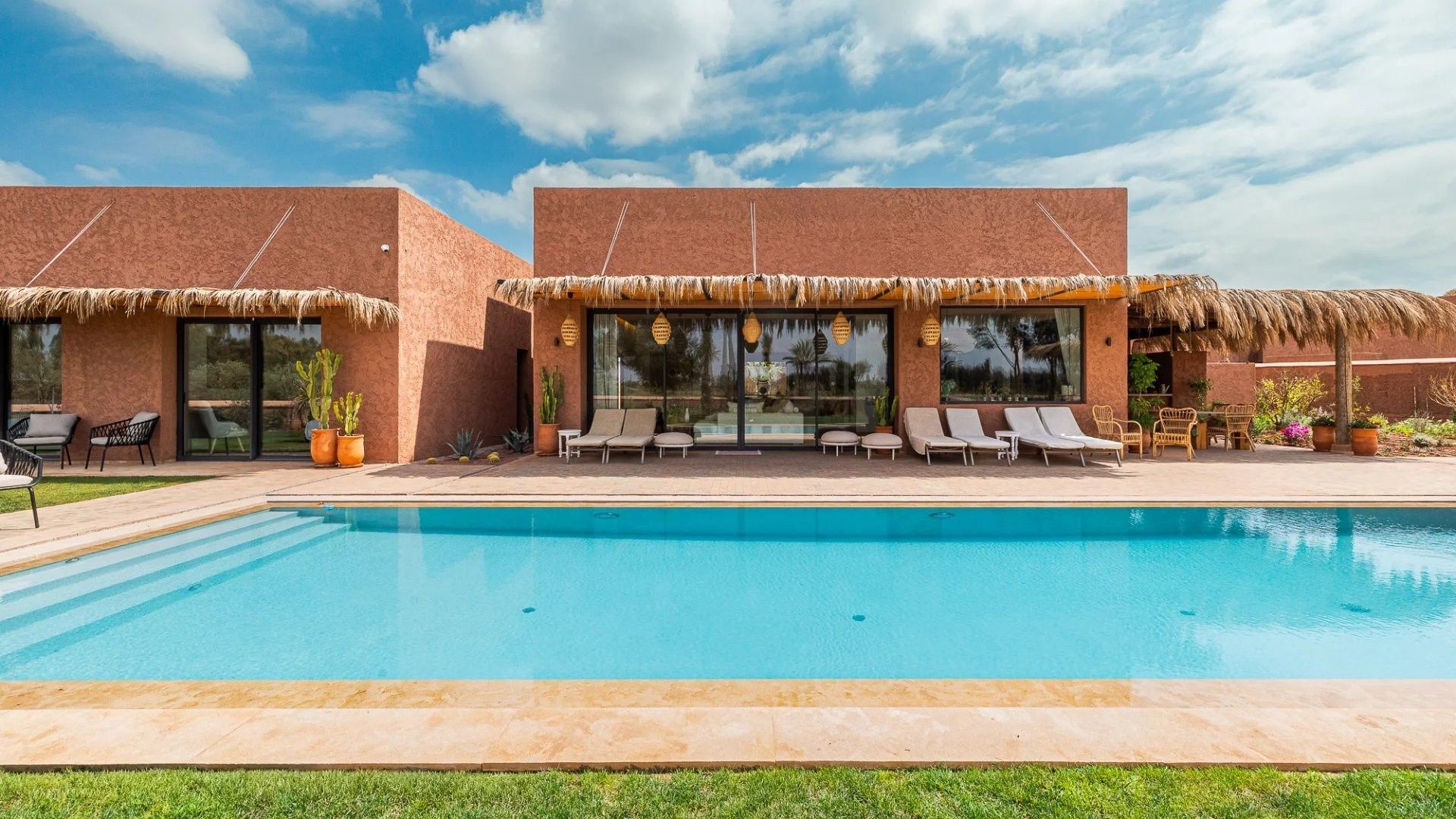 Rent Villa 6&nbsp;rooms 365&nbsp;m² Marrakech