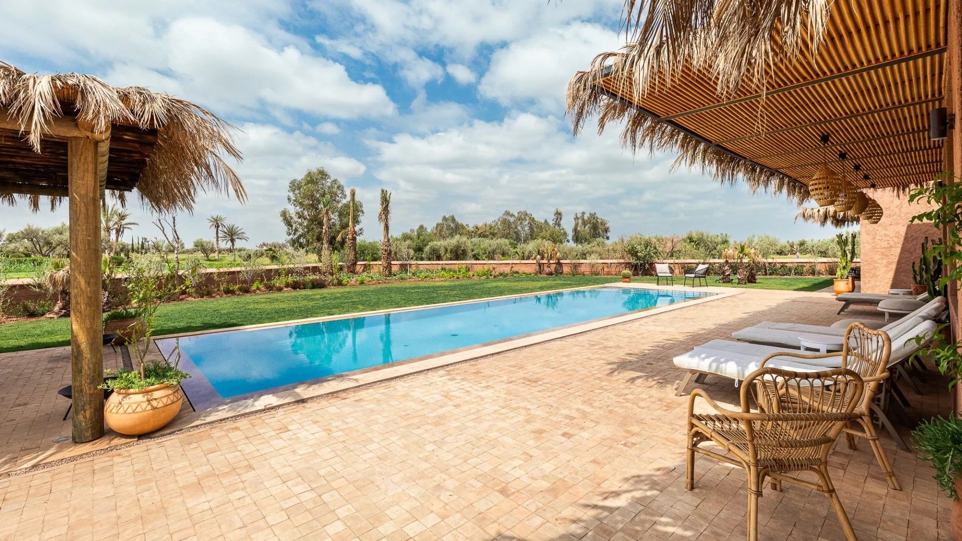 Rent Villa 6&nbsp;rooms 365&nbsp;m² Marrakech