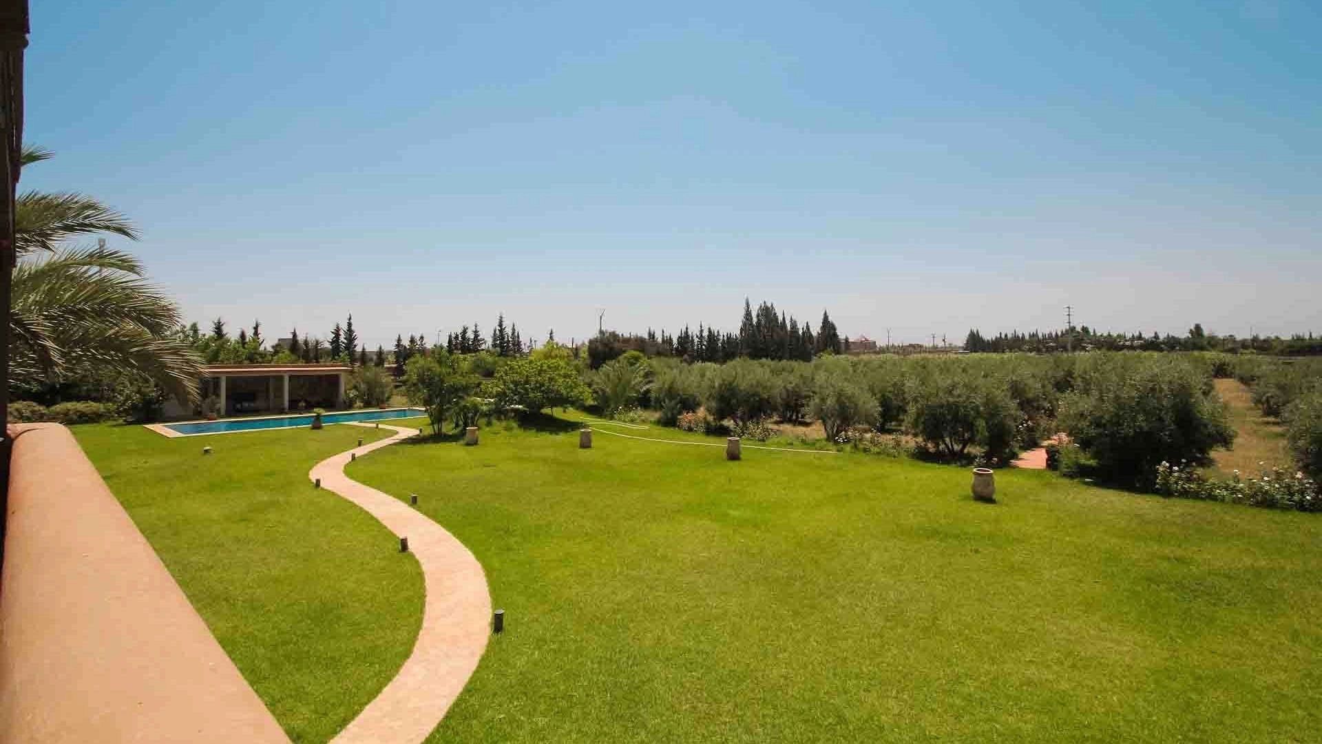 Louer Villa 8&nbsp;pièces 1200&nbsp;m² Marrakech