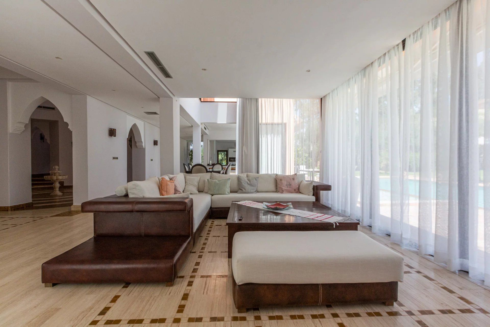 Louer Villa 7&nbsp;pièces 370&nbsp;m² Marrakech