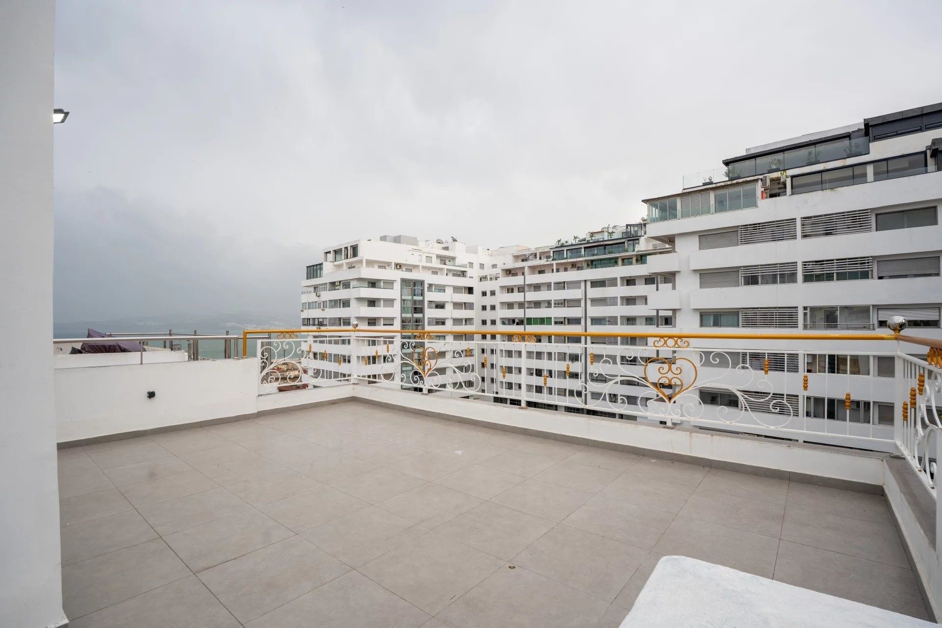 Acheter Appartement 5&nbsp;pièces 200&nbsp;m² Tanger