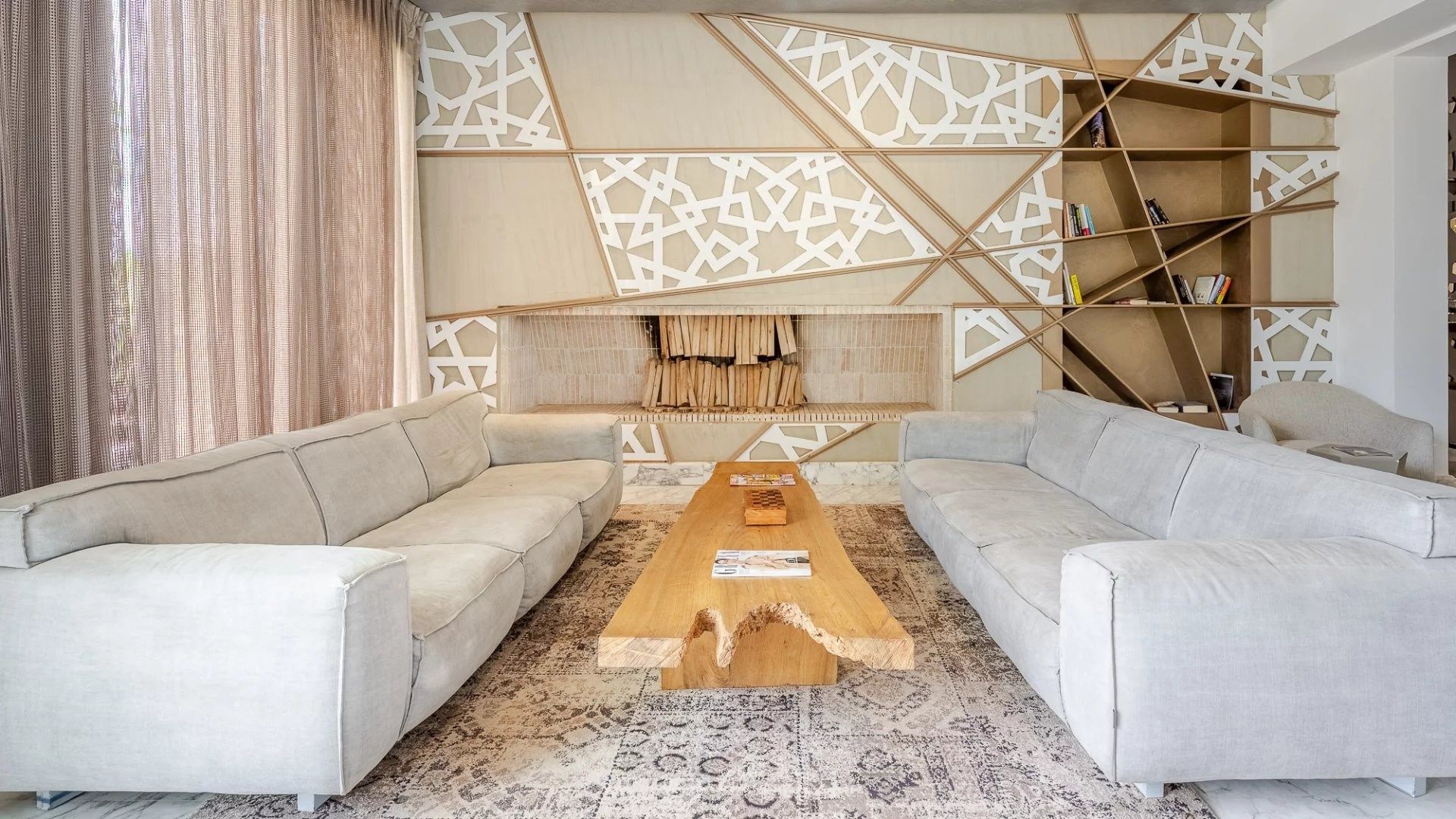 Buy Mansion (hôtel particulier) 23&nbsp;rooms 3900&nbsp;m² Marrakech