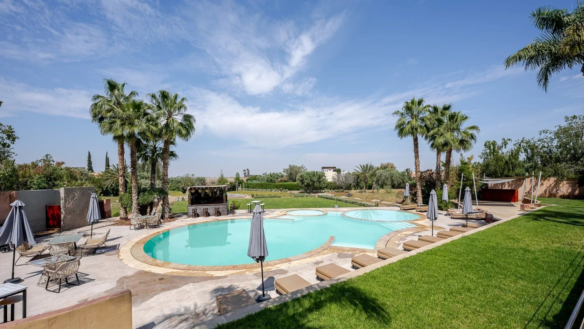 Buy Mansion (hôtel particulier) 23&nbsp;rooms 3900&nbsp;m² Marrakech