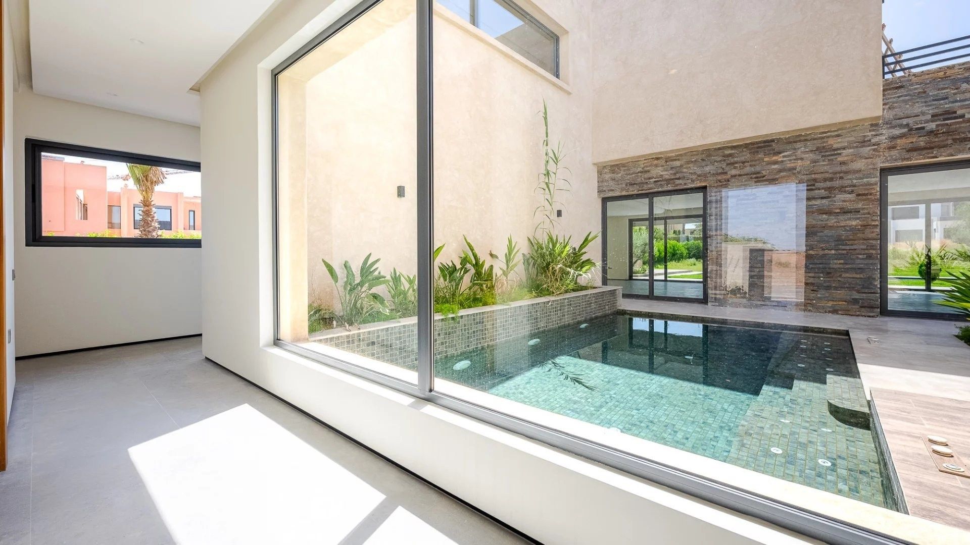 Rent Villa 10&nbsp;rooms 700&nbsp;m² Marrakech