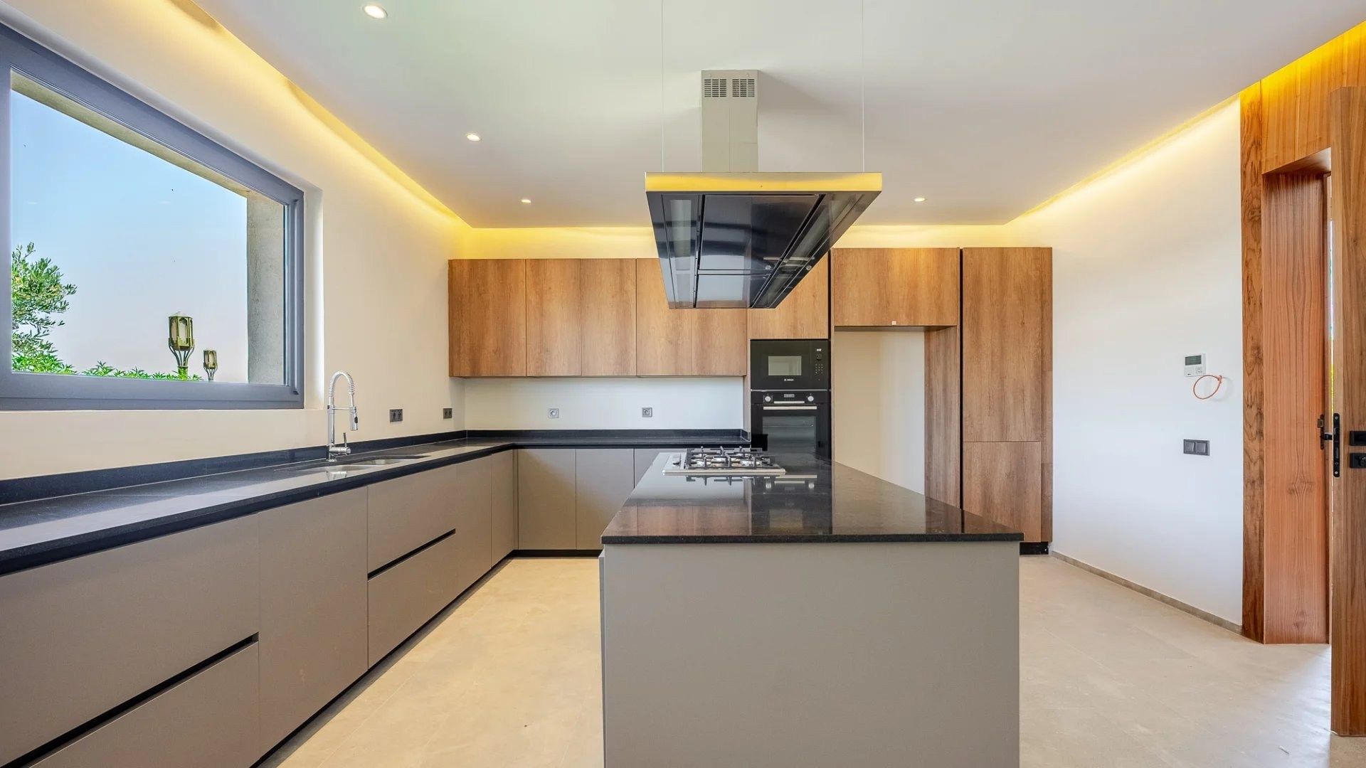 Rent Villa 10&nbsp;rooms 700&nbsp;m² Marrakech