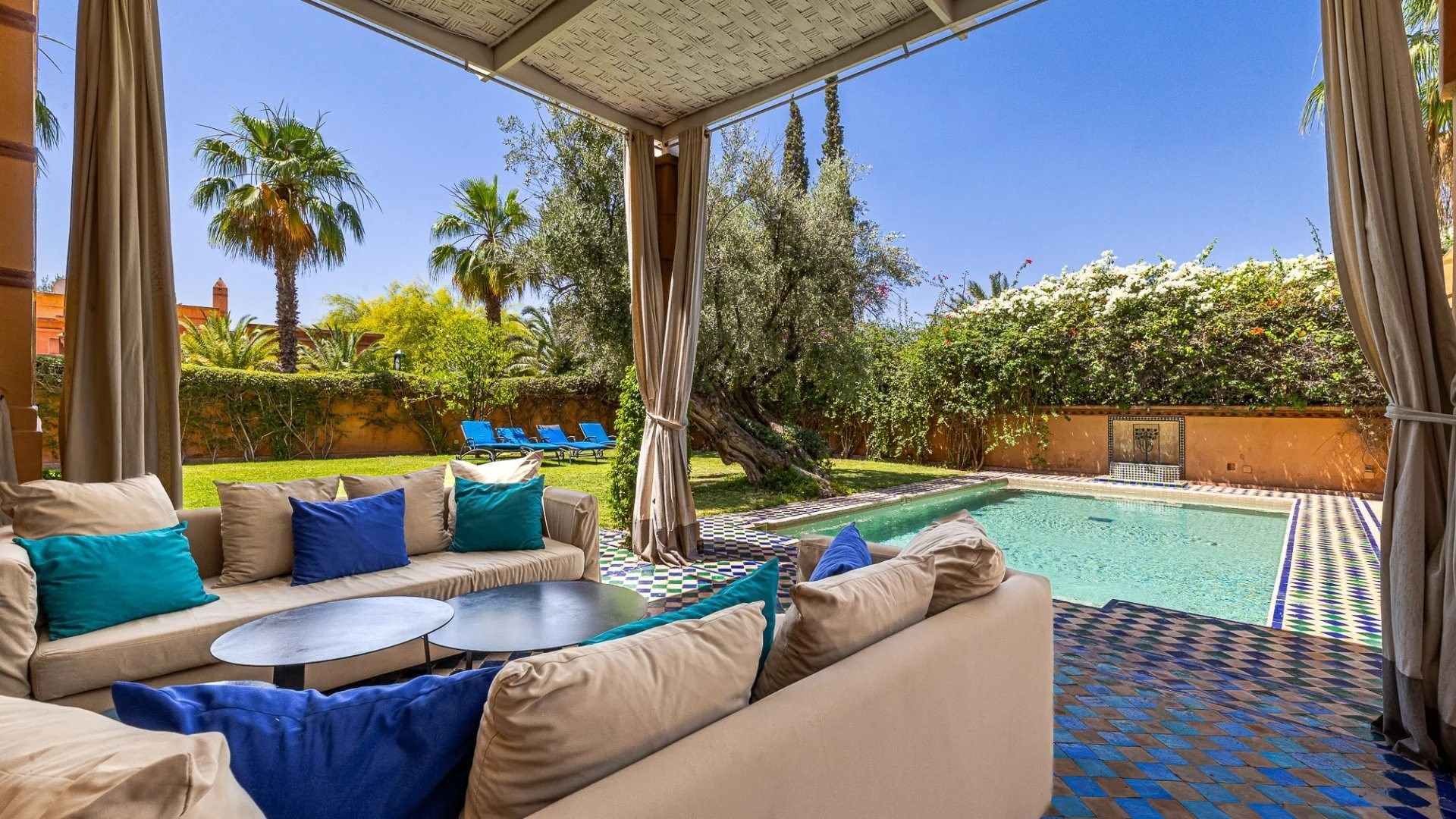 Louer Villa 5&nbsp;pièces 1&nbsp;m² Marrakech