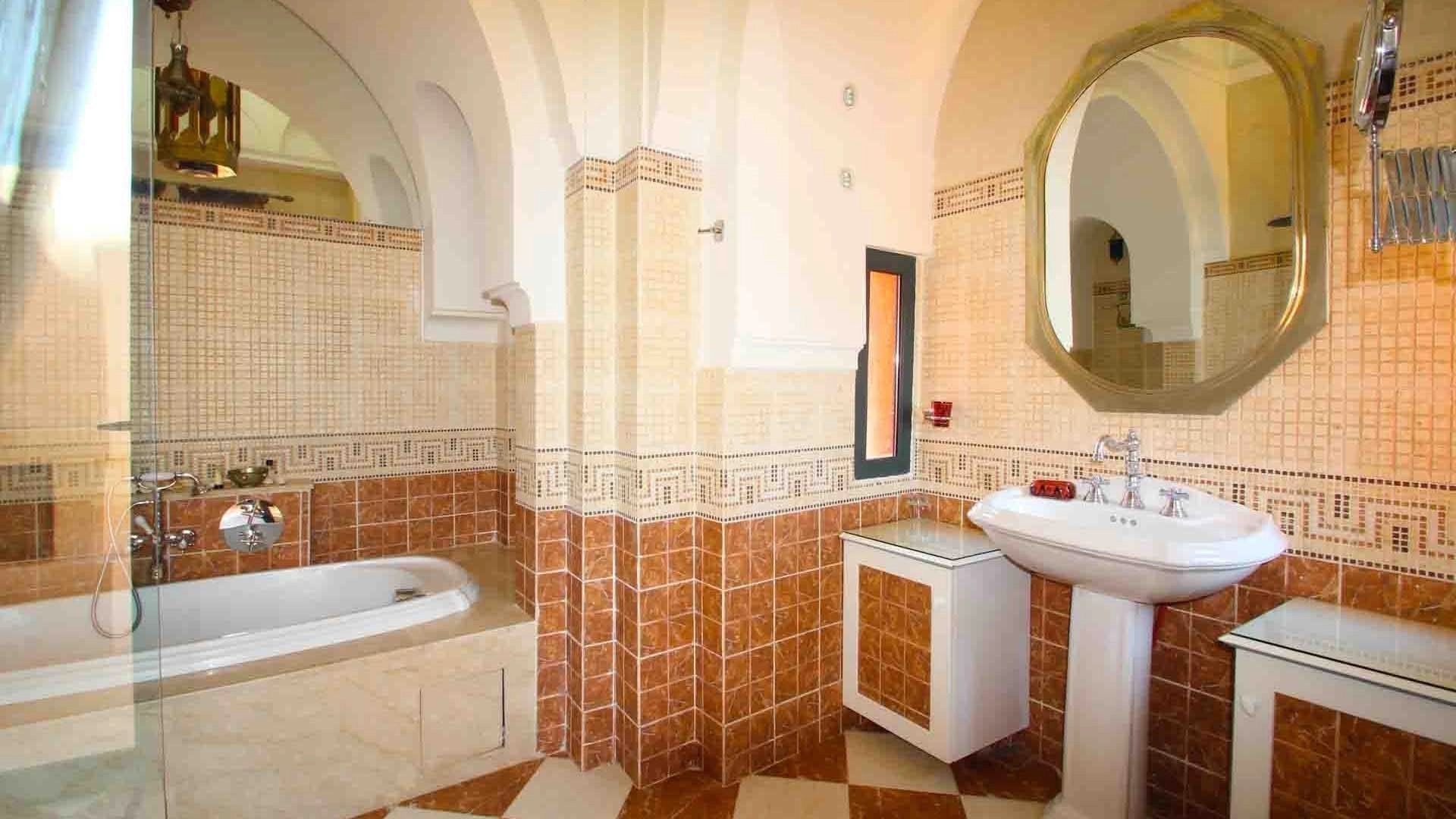 Buy Villa 19&nbsp;rooms 3600&nbsp;m² Marrakech
