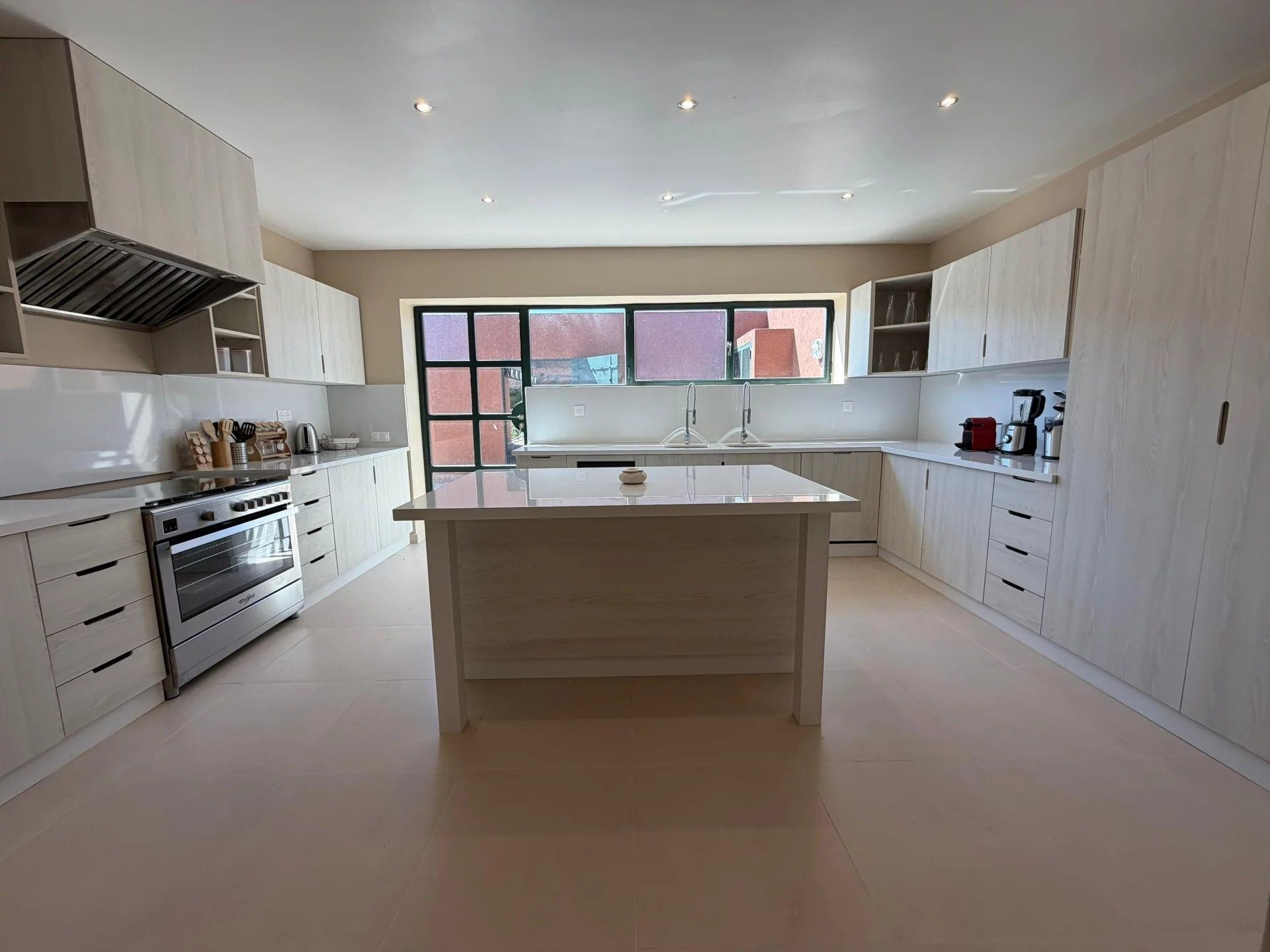 Rent Villa 10&nbsp;rooms 1222&nbsp;m² Marrakech