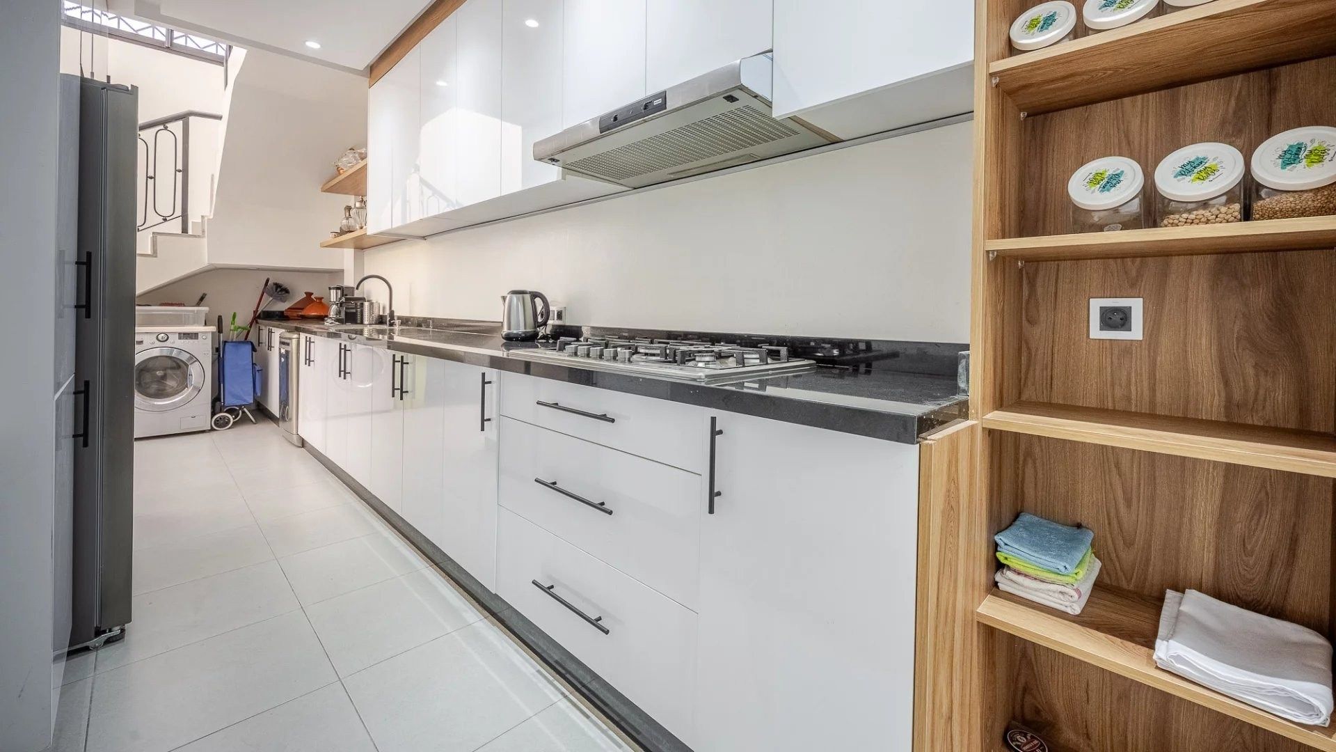 Rent Villa 7&nbsp;rooms 200&nbsp;m² Marrakech