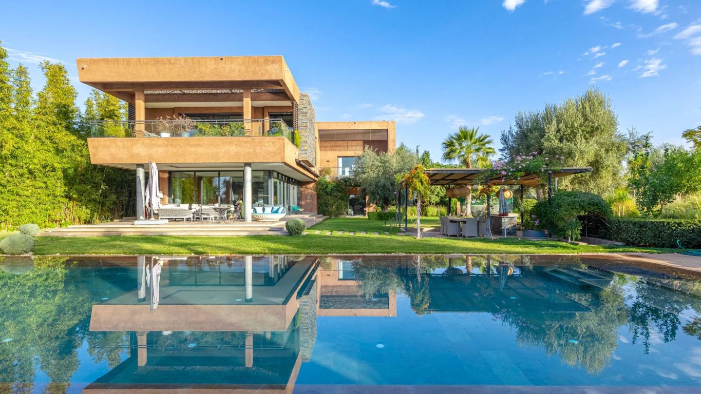 villa 9 rooms for sale on Marrakech (40000) - See details