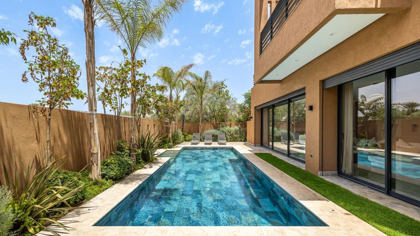 villa 7 rooms for rent on Marrakech (40000) - See details
