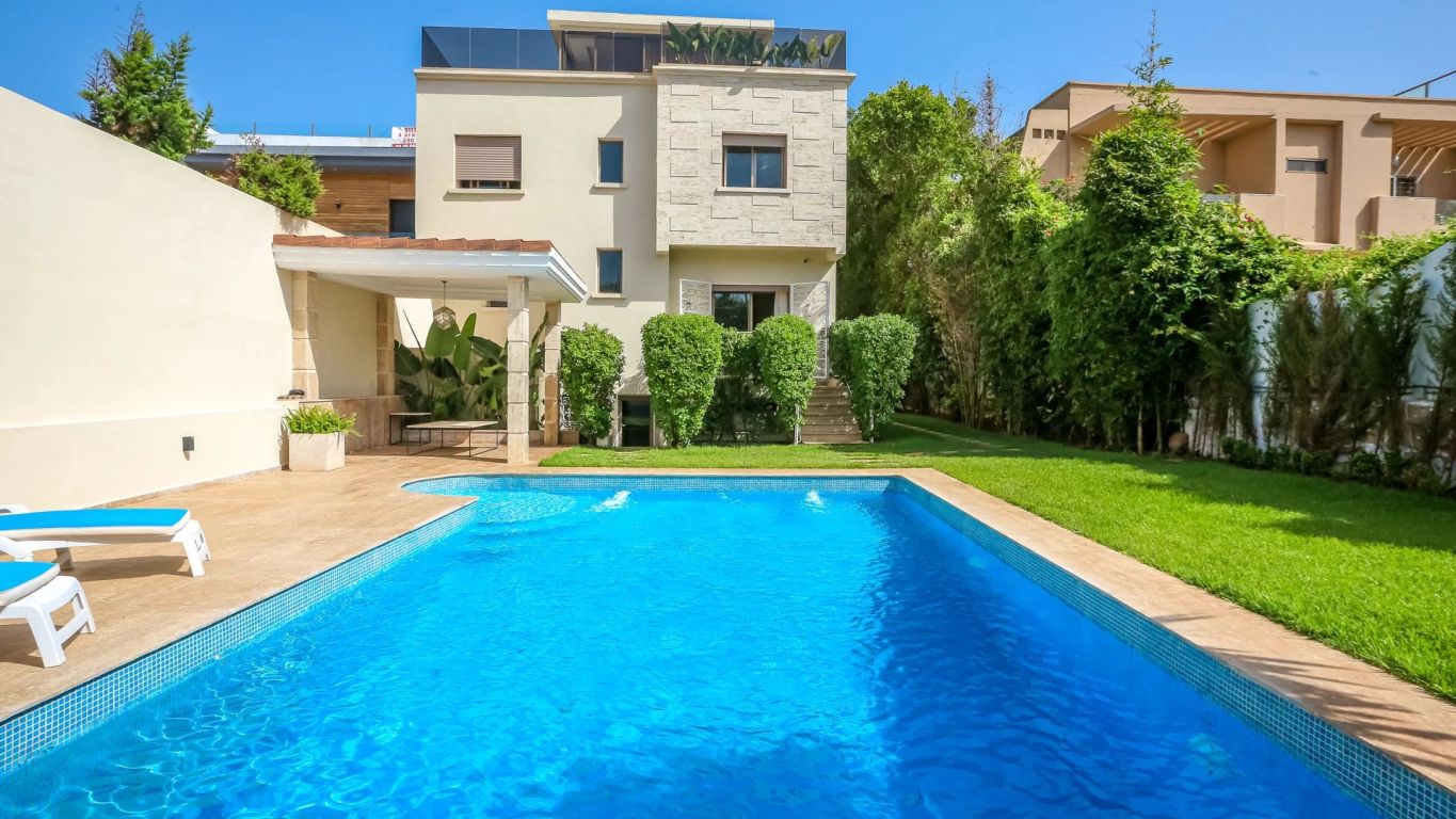 house 6 rooms for sale on Casablanca (20000) - See details