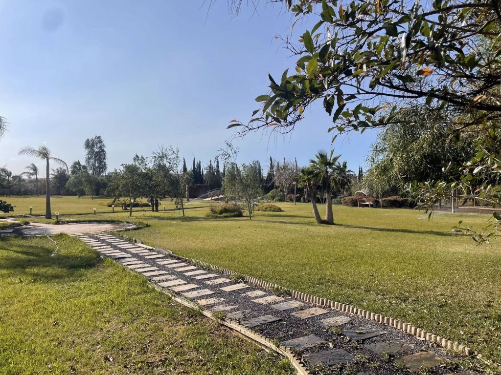 ferme 13 pièces en vente sur Casablanca (200) - Plus de details