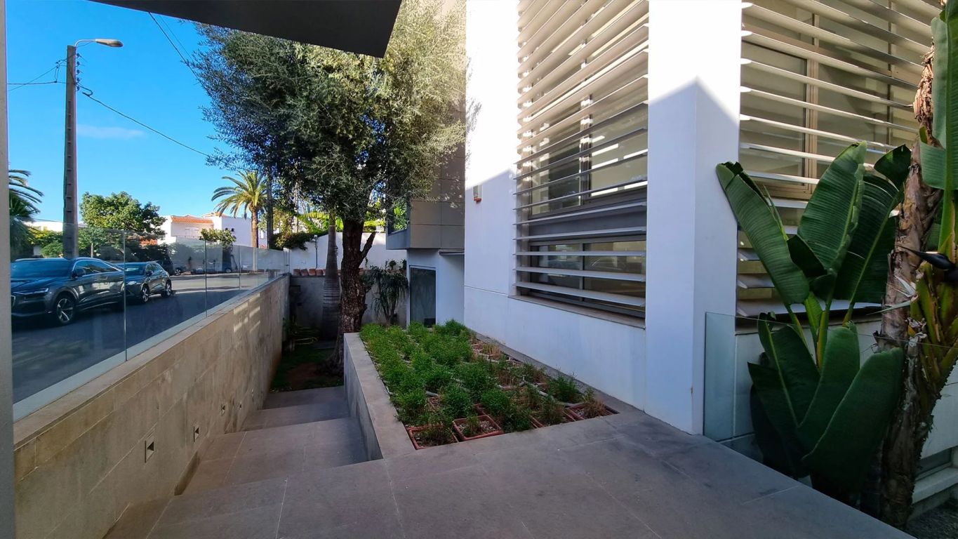 Rent Villa 6 rooms 670 m² Casablanca
