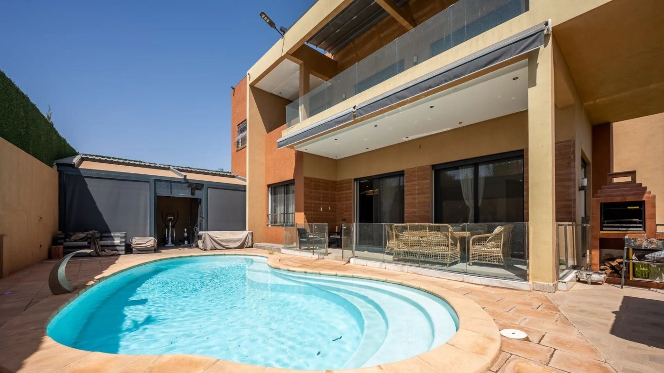 villa 8 pièces en vente sur Marrakech (40000) - Plus de details