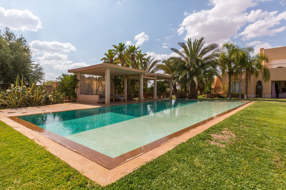 villa 7 rooms for rent on Marrakech (40000) - See details