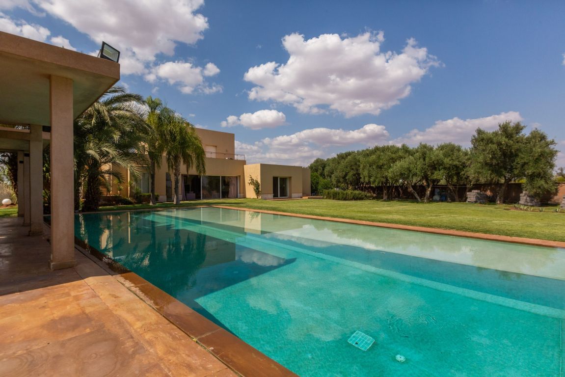 Rent Villa 7 rooms 400 m² Marrakech