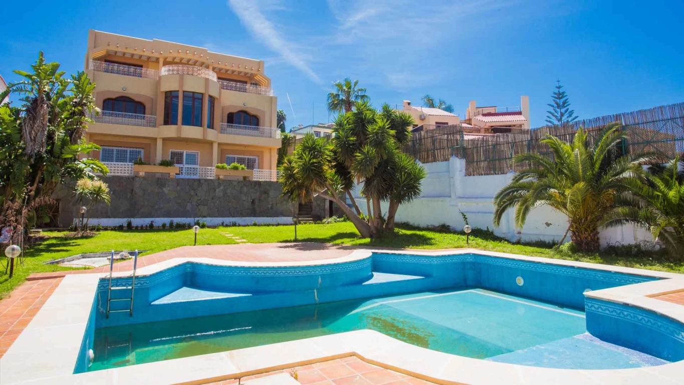 Buy Villa 11 rooms 500 m² Tanger