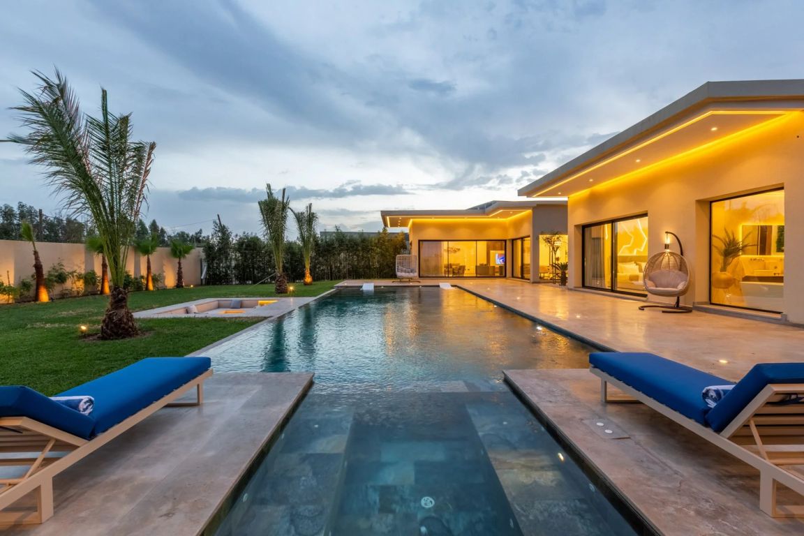 villa 6 rooms for sale on Marrakech (40000) - See details